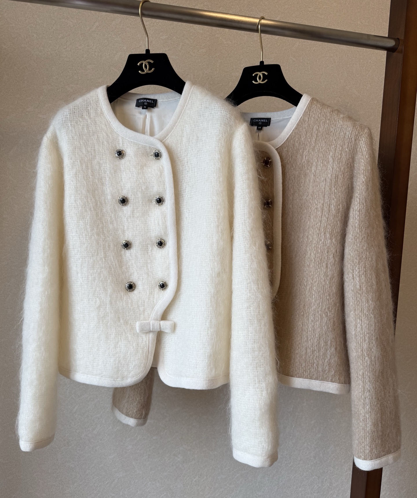 Chanel-Style Cardigan: Soft Mohair Knit with Pearl Buttons & Bow Details 5 i1764645051741 5982 0 3