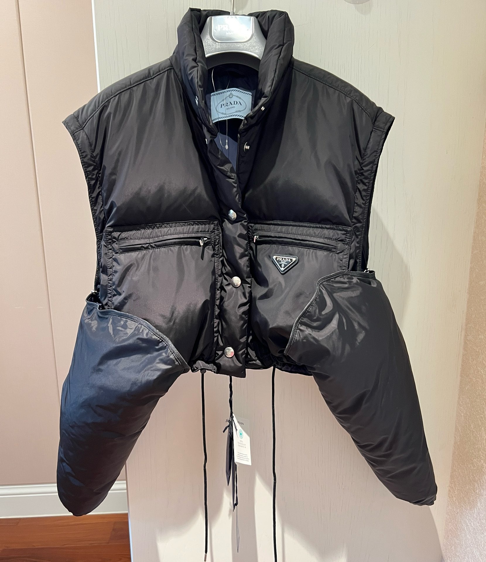 i1764745102278 2516 0 3