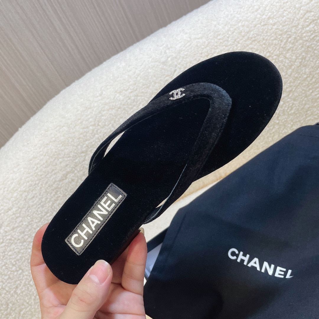 NO:247546,Chanel latest flip flops, split-toe shoes, chanel, slippers19860909chanel最新人字拖鞋,分趾鞋,chanel,slippers,Women's Shoes