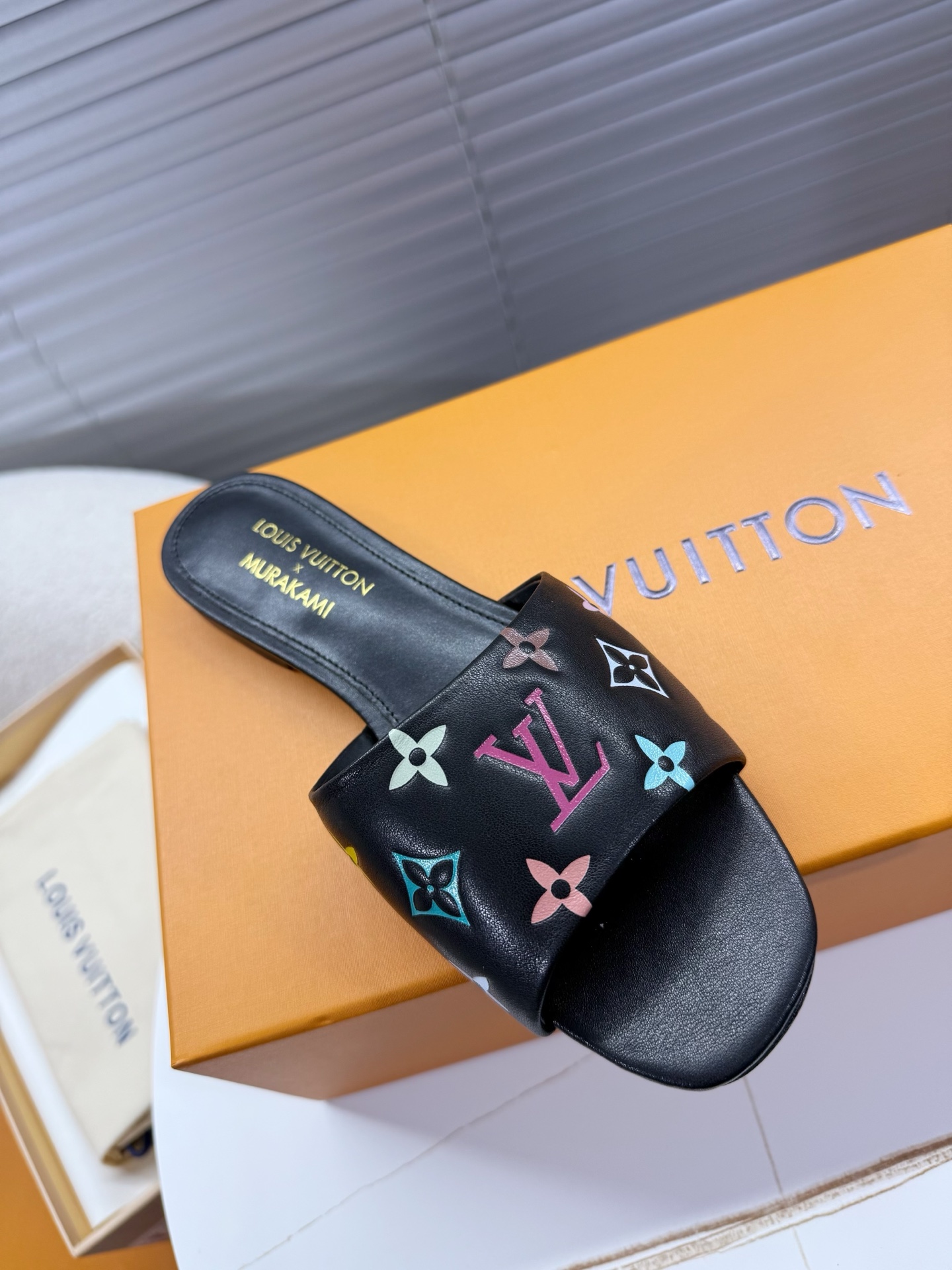 NO:247513,LV × Takashi Murakami joint cooperation model, slippers, louis vuitton, slippers19860909LV × 村上隆联名合作款,拖鞋,louis vuitton,slippers,Women's Shoes