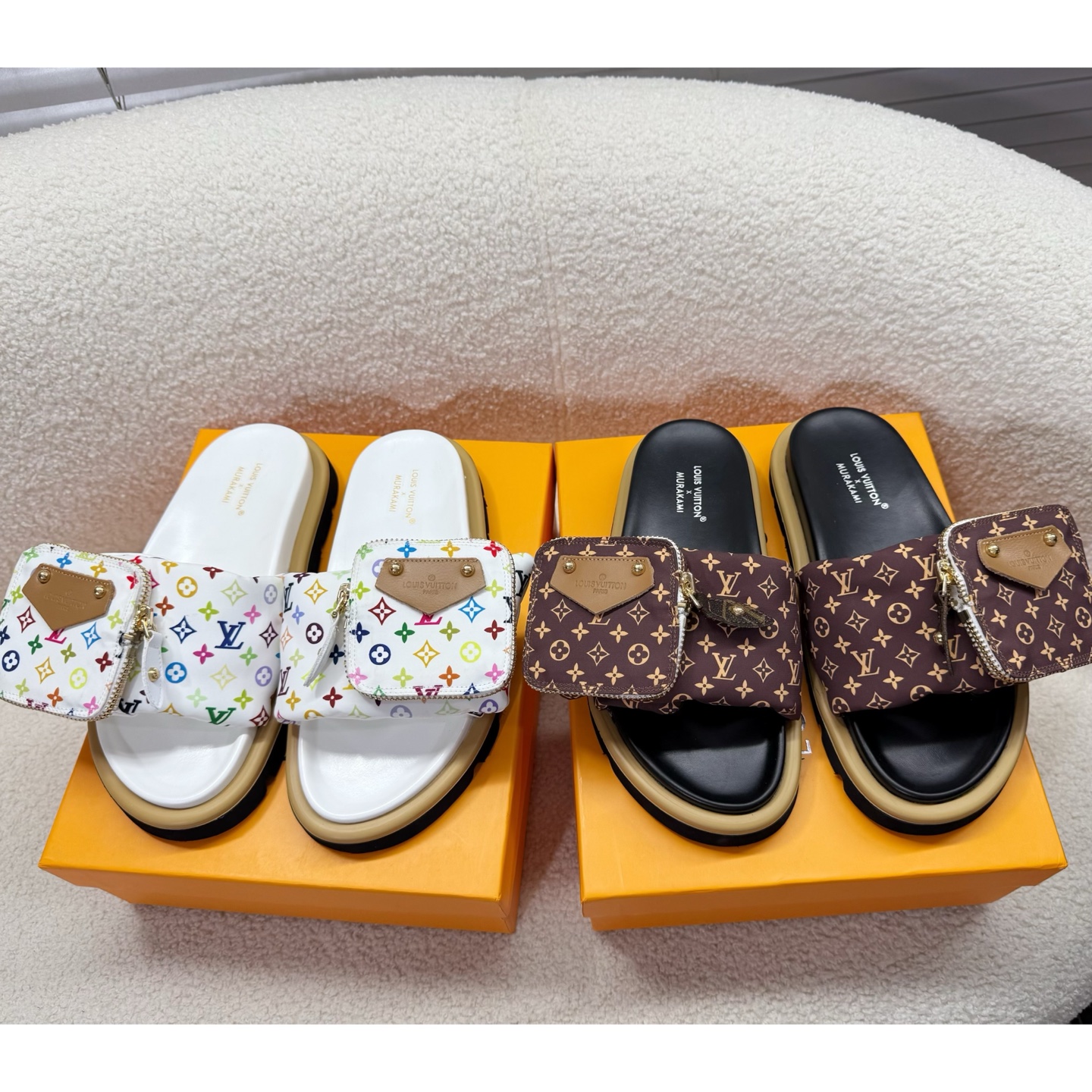 NO:414503,LV Murakami Takashi cooperates with bread slippers, pocket bag slippers..., slippers, louis vuitton, slippers19860909LV村上隆合作款面包拖鞋,口袋包包拖鞋…,拖鞋,louis vuitton,slippers,Women's Shoes