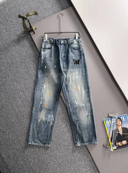 Dior 2025 Fall/Winter Loose Wide-Leg Straight Jeans - Modern, Stylish & Comfy 3 Dior 2025 Fall/Winter Loose Wide-Leg Straight Jeans - Modern, Stylish & Comfy