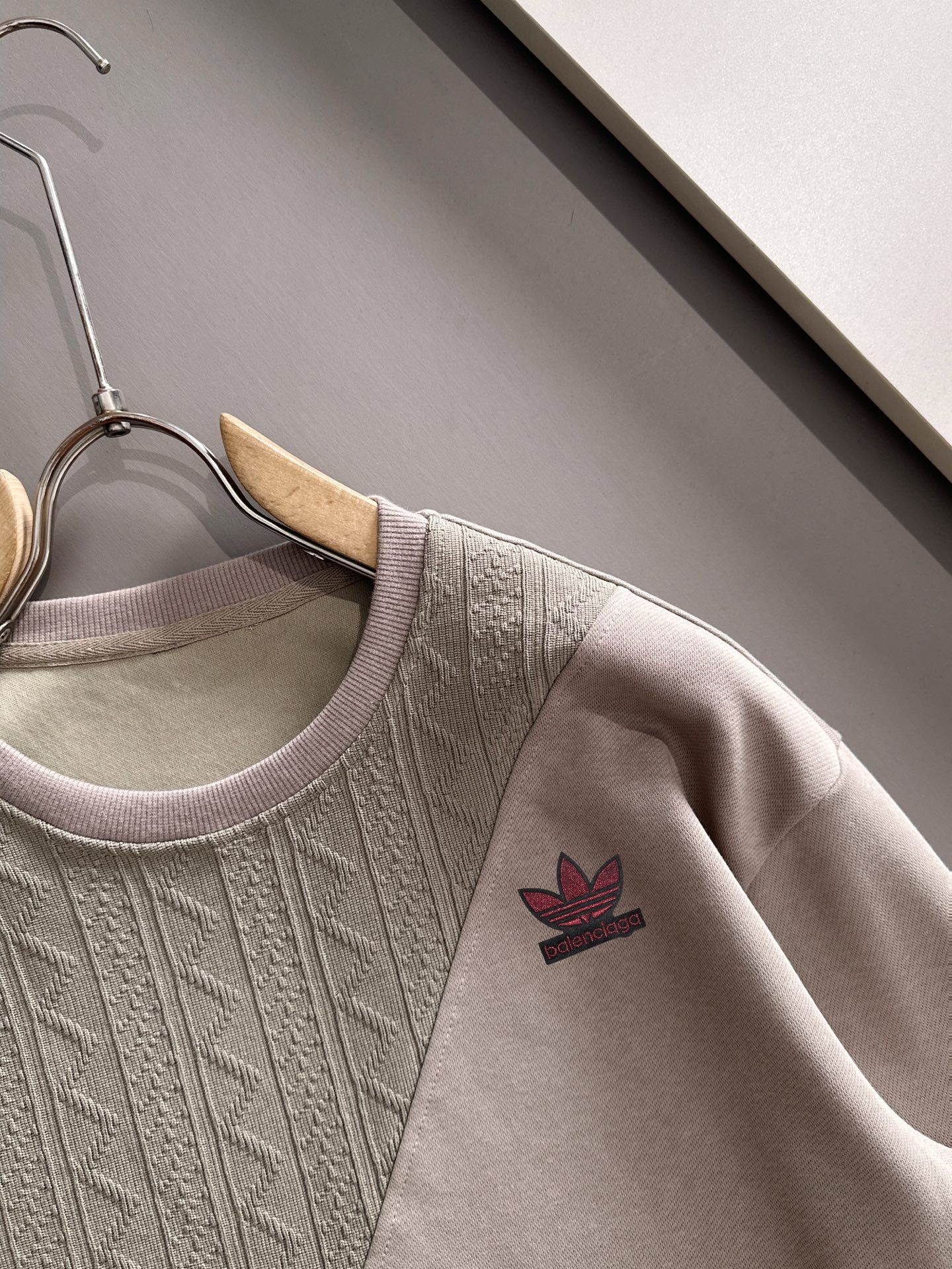 P400 パリ三叶草 秋冬新作男女共用ラウンドネック長袖スウェット