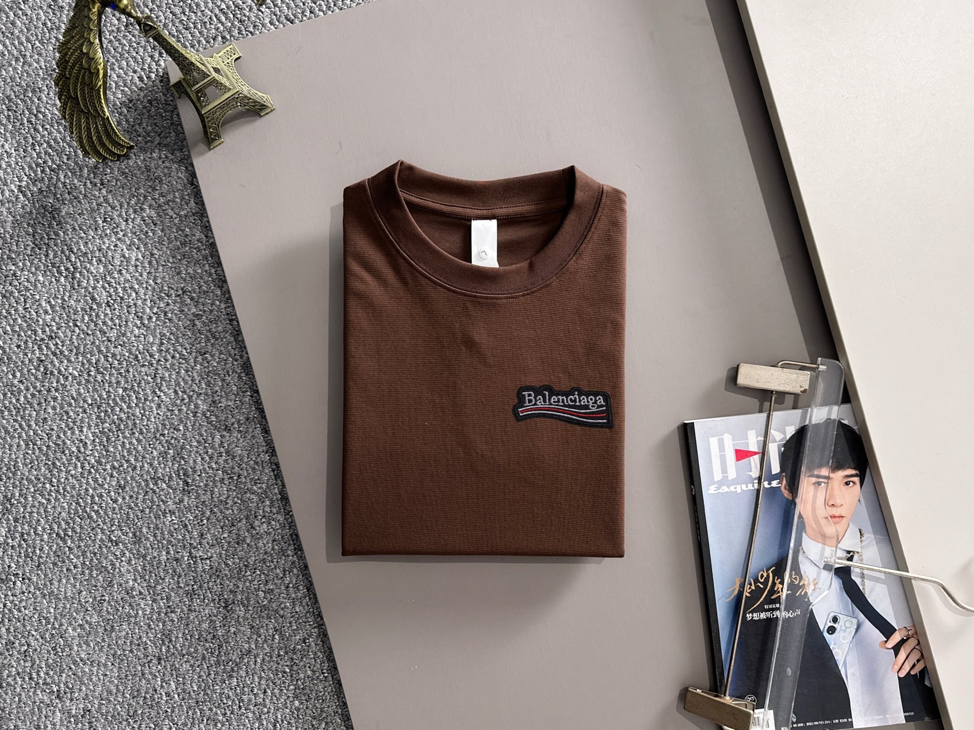 Alternative view of T-Shirt 10954