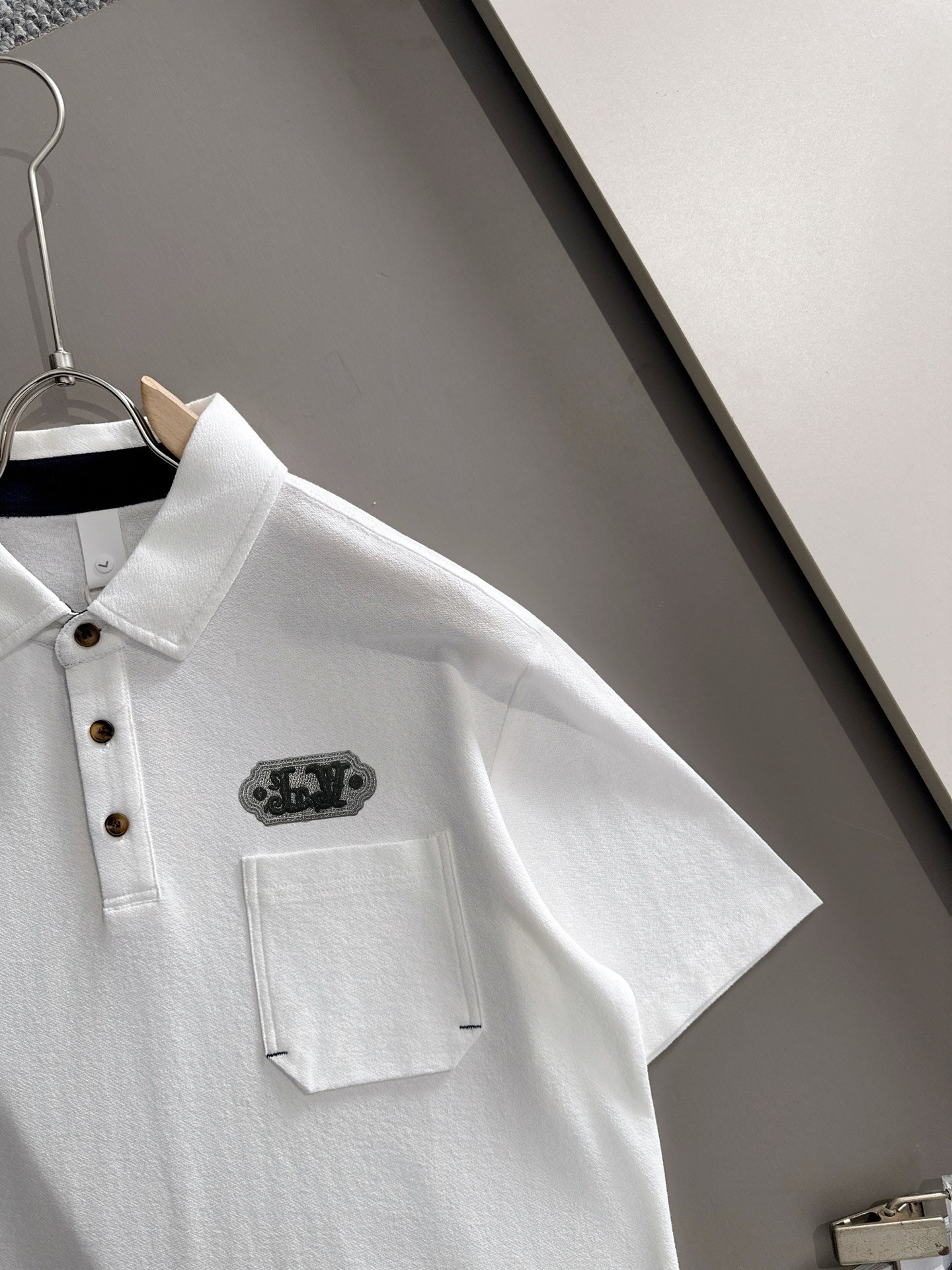 Alternative view of T-Shirt 10950