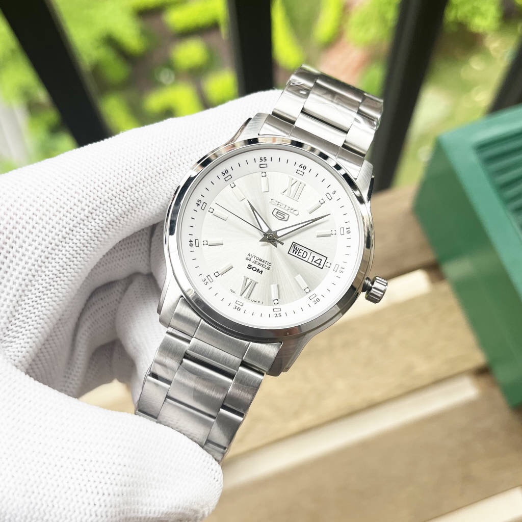 Super-SEIKO Men’s Watch: Upgraded Design and Features, Enhanced Durability and Water Resistance - 图片 5