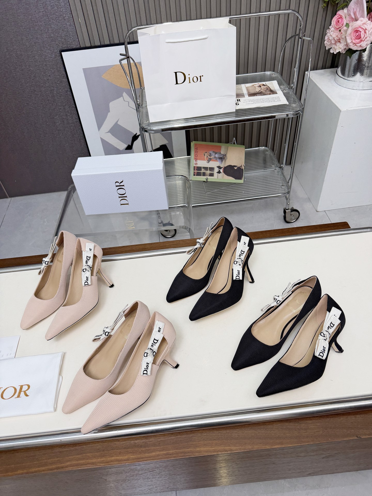 NO:816515,Classic Dior embroidered web single shoes with rubber soles and genuine leather soles. Dior embroidered high heels. Letter logo web sandals. Classic sandals. Heel height 6.5 9.5 cm. Original purchase. Specially ordered materials. One to one zero difference replica!  Material original threaded cloth + top grade sheepskin lining + pure copper hardware buckle Size 34 to 43, high heels, dior, dior, sandals, high heels, sheepskin19860909经典迪奥刺绣织带单鞋橡胶底真皮底 迪奥 Dior 刺绣高跟鞋 字母logo织带凉鞋款 经典凉鞋款. 跟高6.5 9.5厘米 原版购入. 特订材料. 一比一零差距复刻！ 材质原版螺纹布+顶级羊皮内里+纯铜五金扣 码数34到43,高跟鞋,dior,dior,sandals,high heels,sheepskin,Women's Shoes
