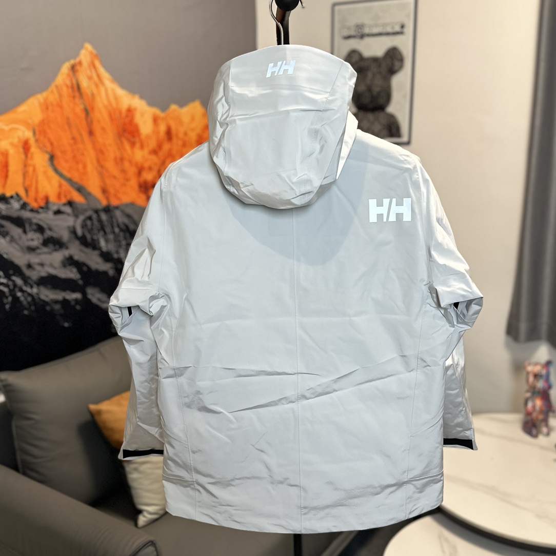 Helly Hansen Cold-Proof Suit: High-Tech Features for Ultimate Warmth and Comfort - 图片 2