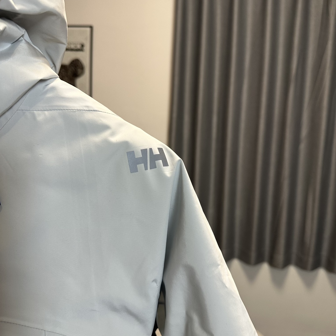 Helly Hansen Cold-Proof Suit: High-Tech Features for Ultimate Warmth and Comfort - 图片 4
