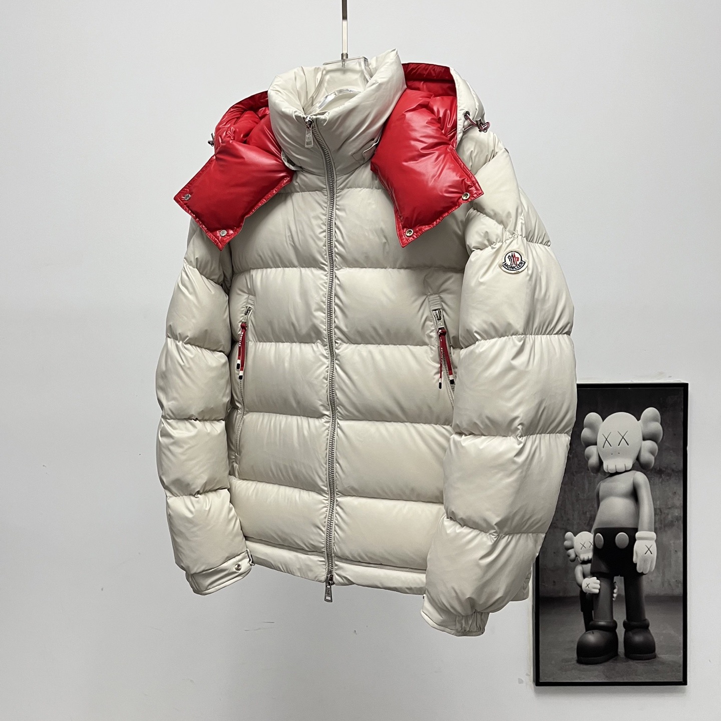 Moncler モンクレール P640 羽織る防寒ダウンジャケット 男女兼用
