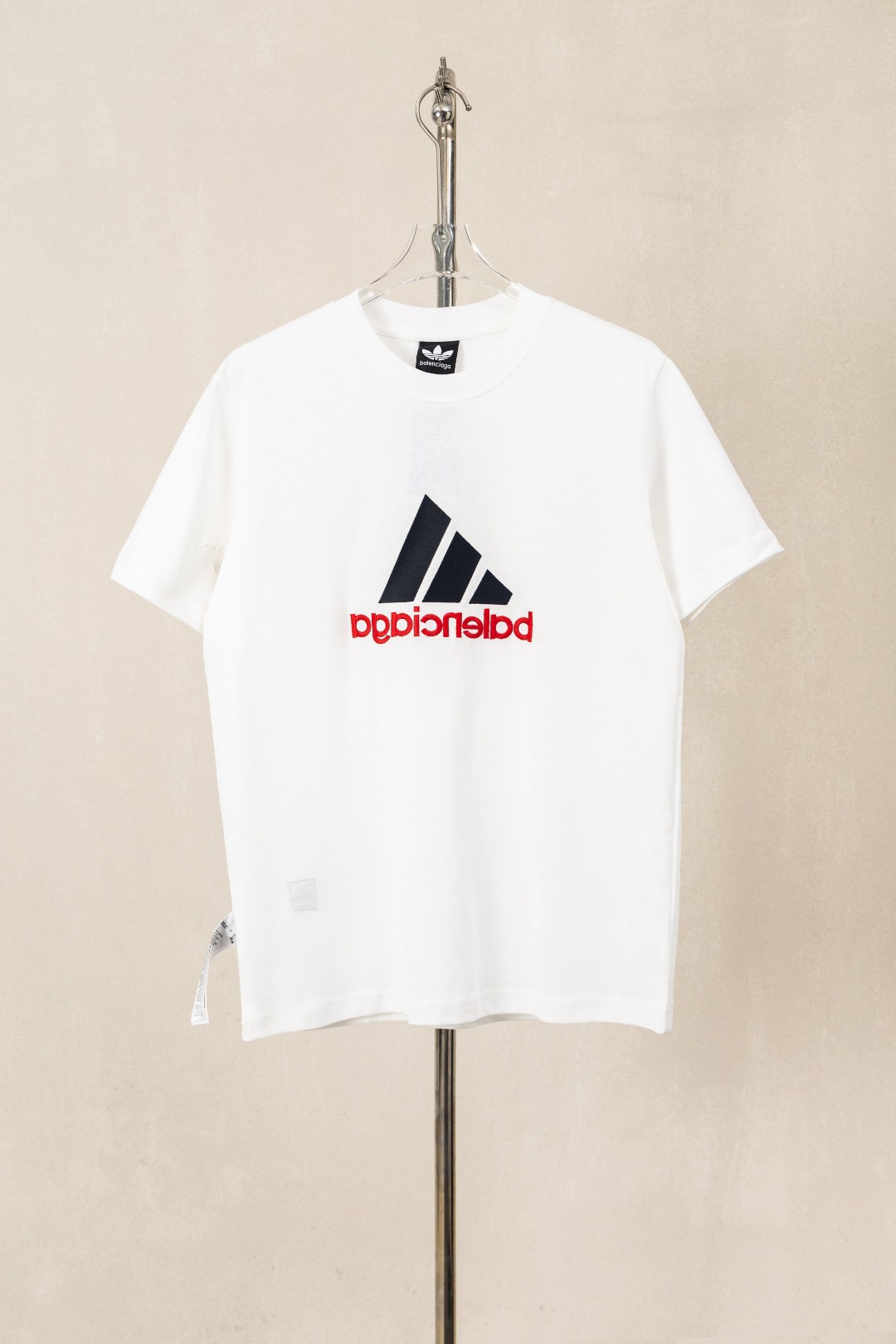 Balenciaga 官网品质BLCG/BALENCIAGA/巴黎世家联名Adidas前面 LOGO组合，双面正反穿搭刺绣短袖T恤#