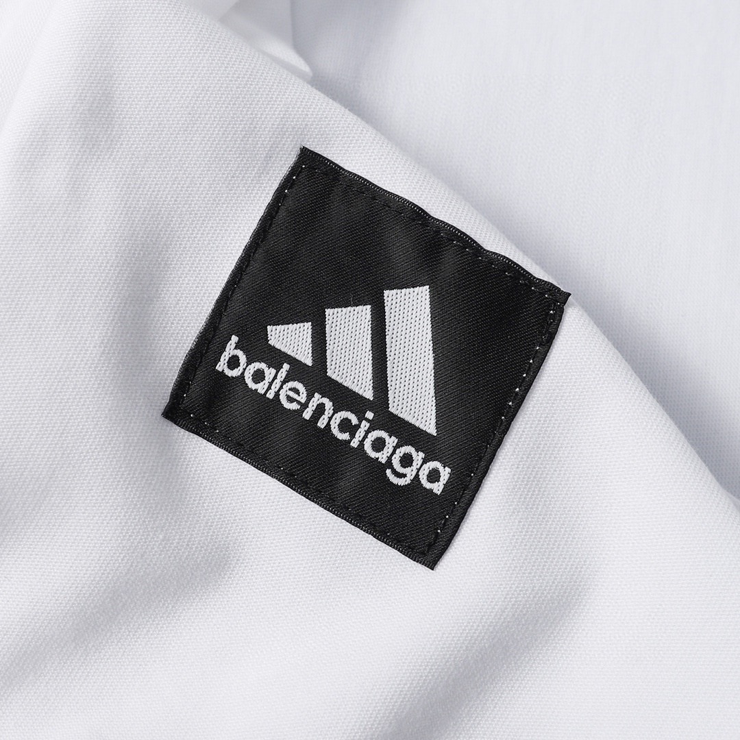 Balenciaga 官网品质BLCG/BALENCIAGA/巴黎世家联名Adidas前面 LOGO组合，双面正反穿搭刺绣短袖T恤#