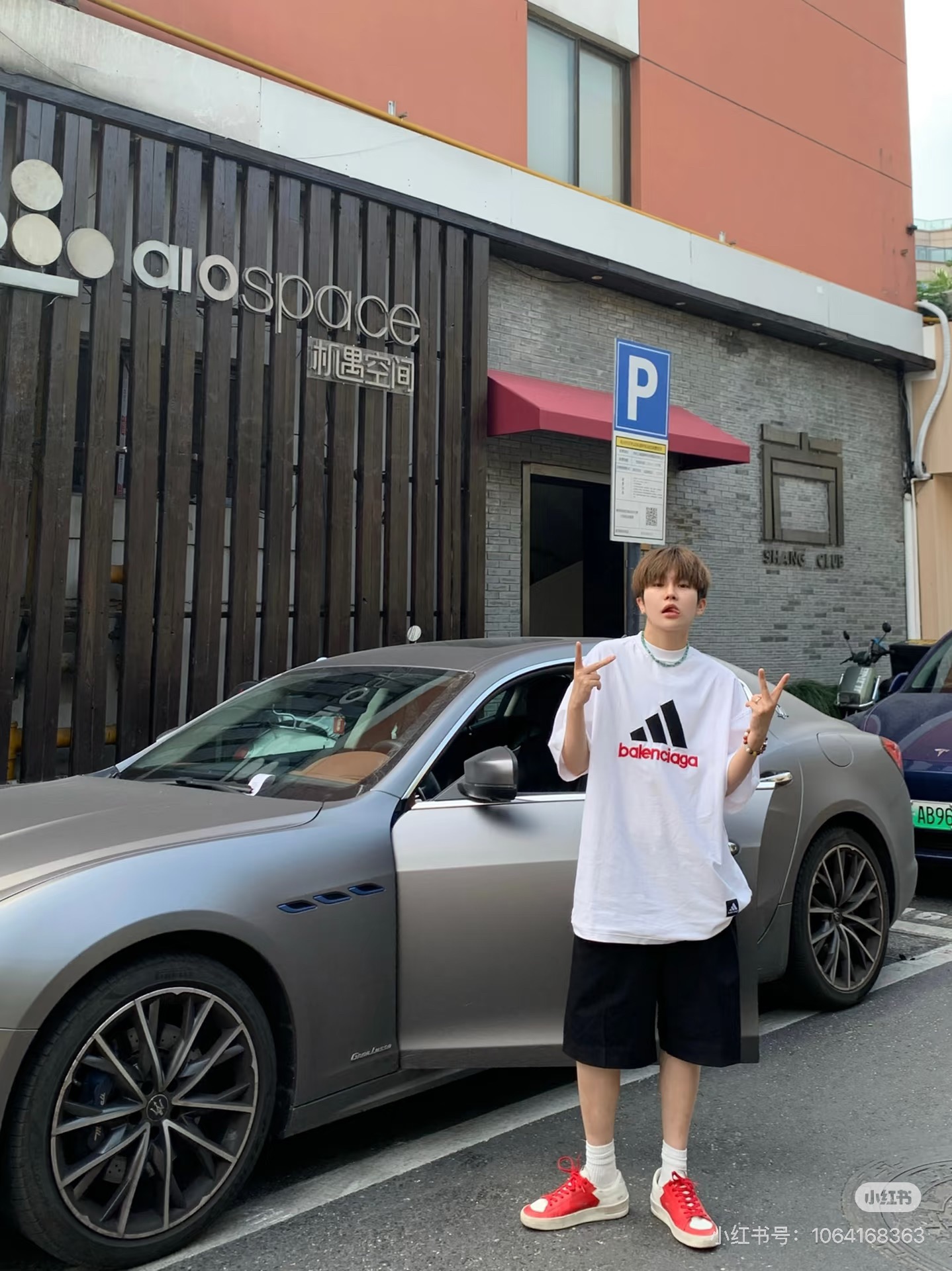 Balenciaga 官网品质BLCG/BALENCIAGA/巴黎世家联名Adidas前面 LOGO组合，双面正反穿搭刺绣短袖T恤#