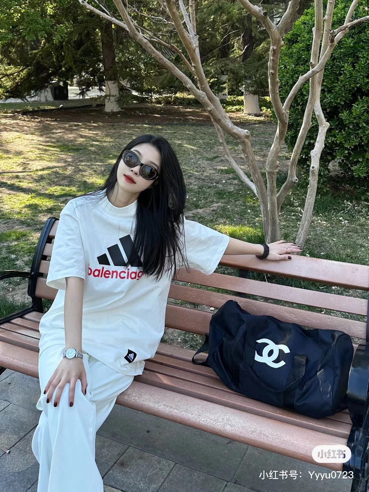 Balenciaga 官网品质BLCG/BALENCIAGA/巴黎世家联名Adidas前面 LOGO组合，双面正反穿搭刺绣短袖T恤#