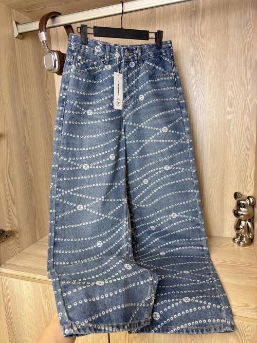 Chanel Laser Pearl Chain Print Wide-Leg Jeans Celebrity Style 6 Chanel Laser Pearl Chain Print Wide-Leg Jeans Celebrity Style