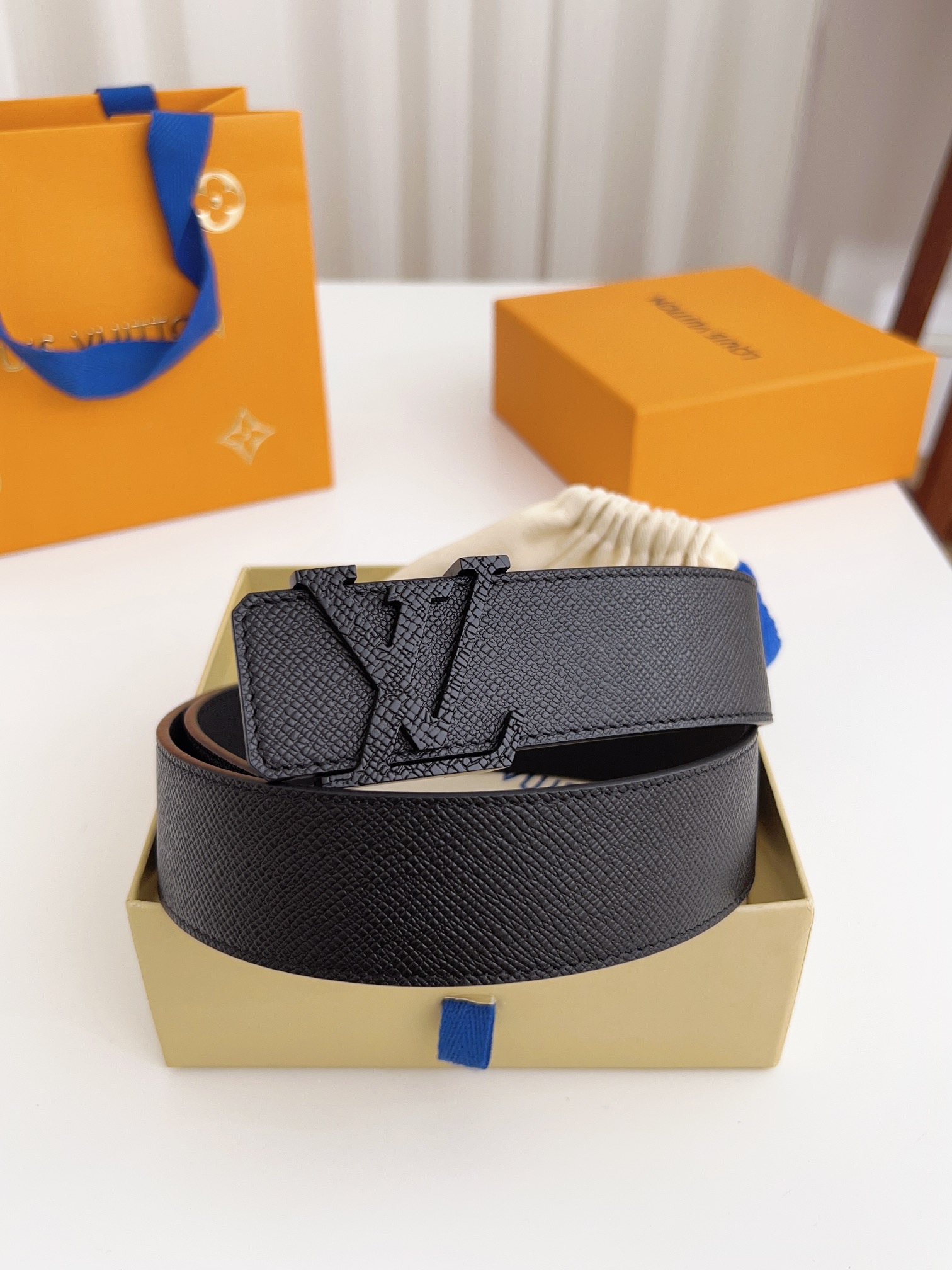 上質でスタイリッシュなベルトを厳選