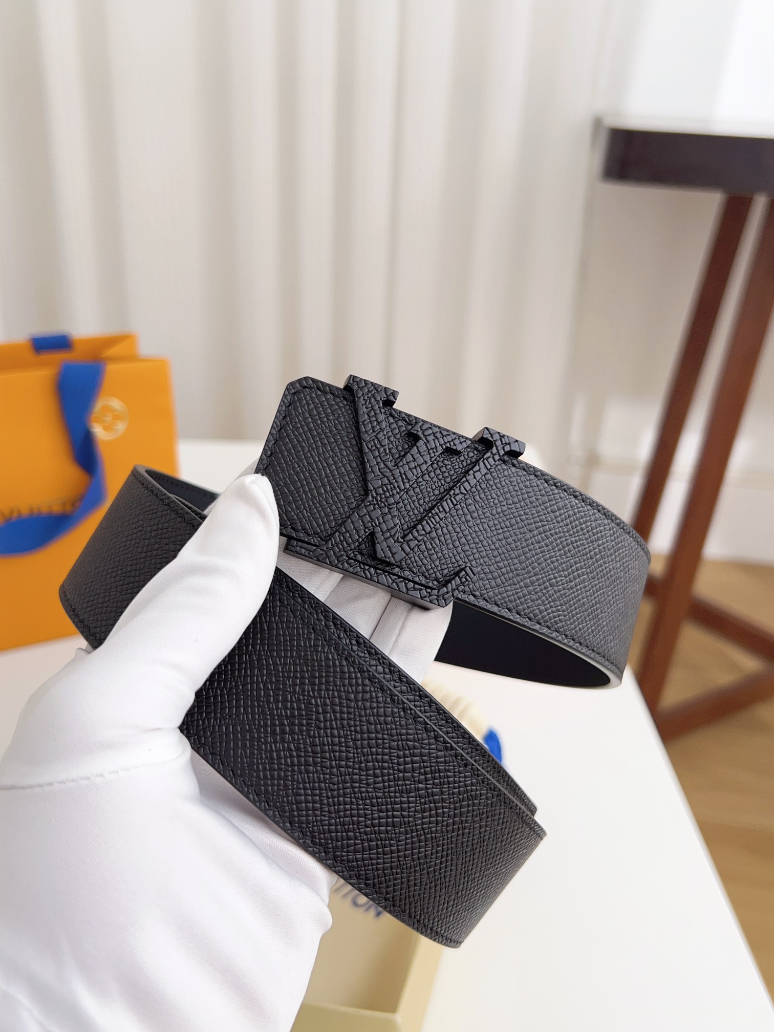 上質でスタイリッシュなベルトを厳選