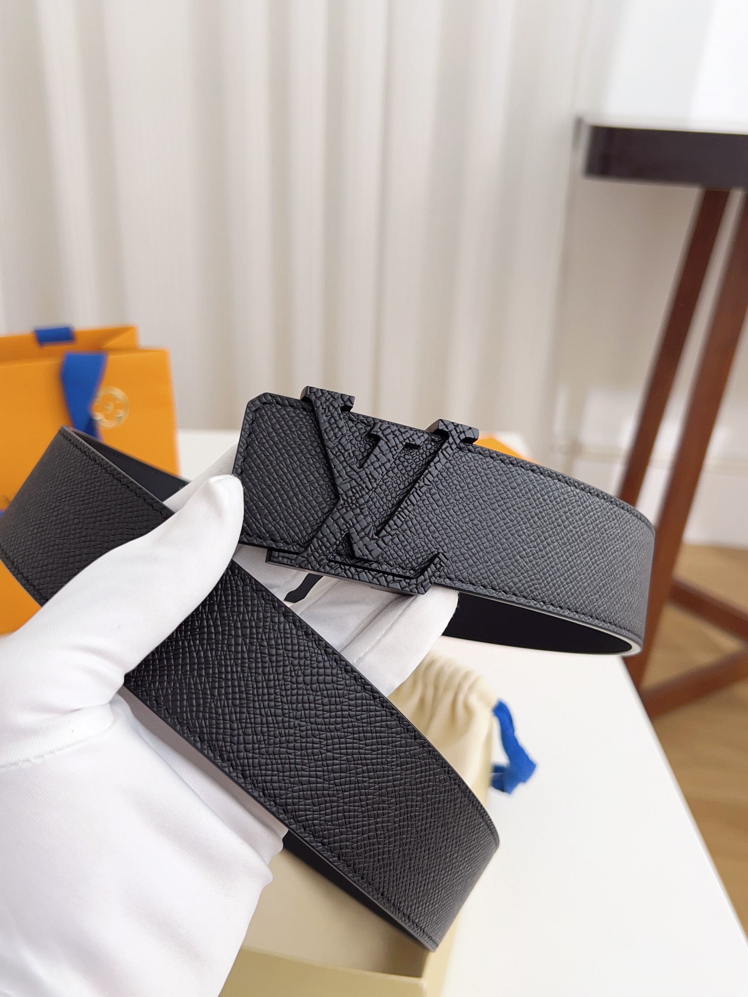 上質でスタイリッシュなベルトを厳選