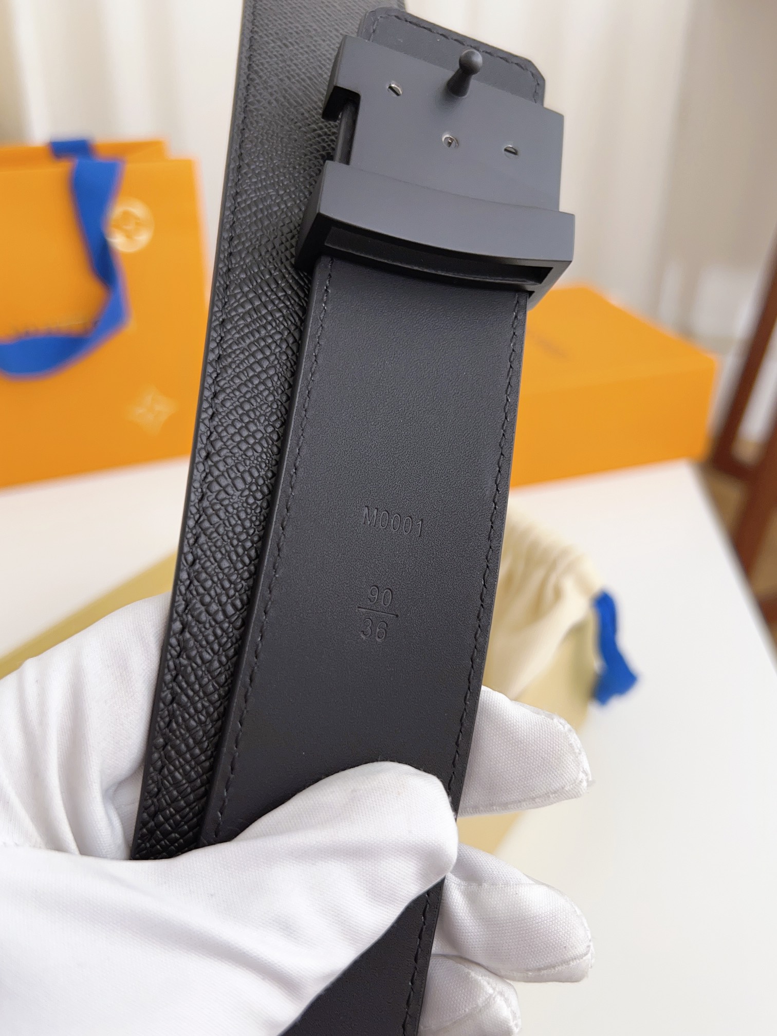 上質でスタイリッシュなベルトを厳選