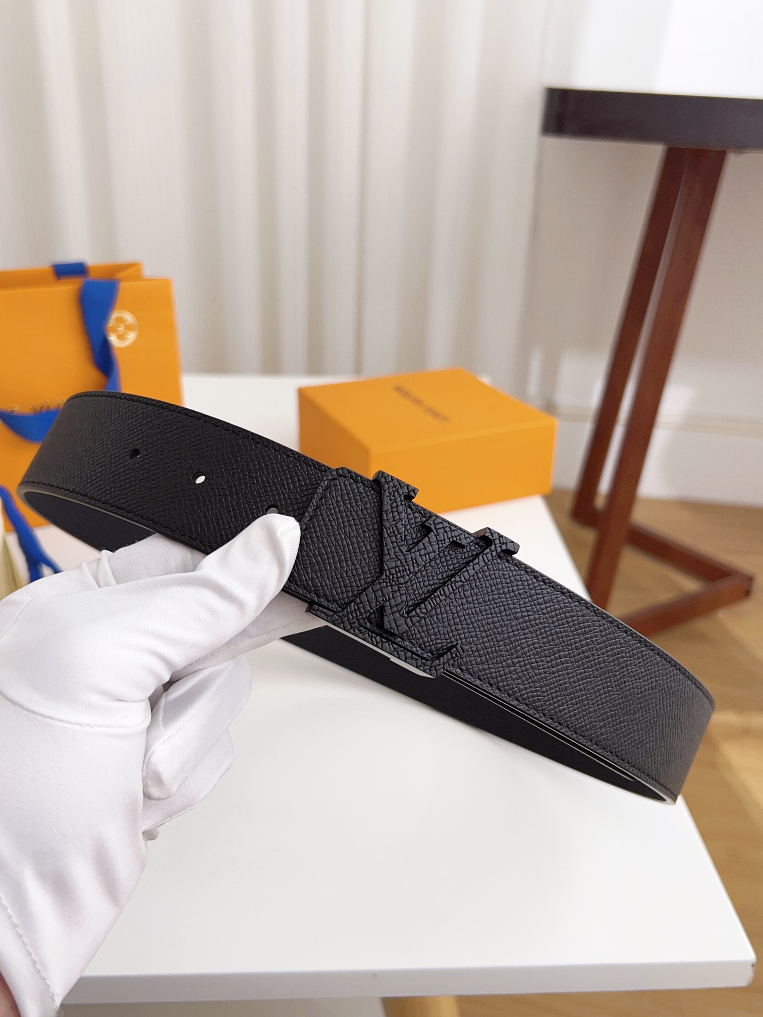 上質でスタイリッシュなベルトを厳選