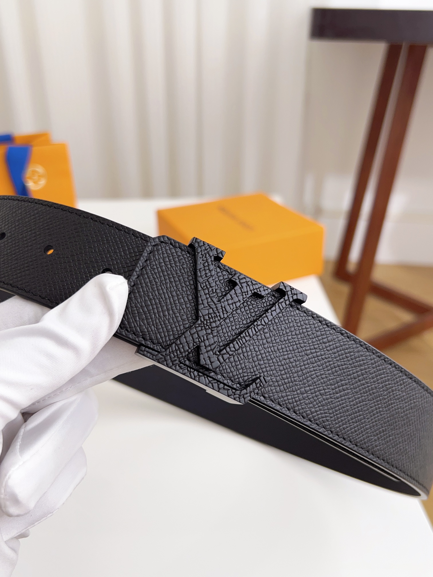 上質でスタイリッシュなベルトを厳選