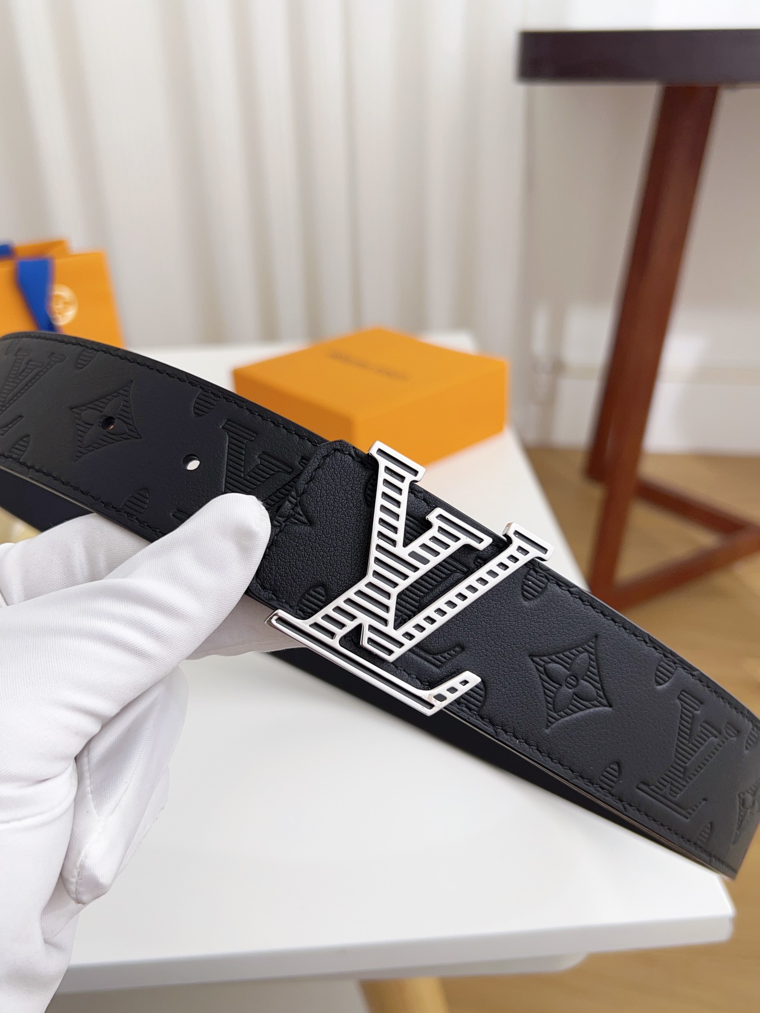 上質でスタイリッシュなベルトを厳選