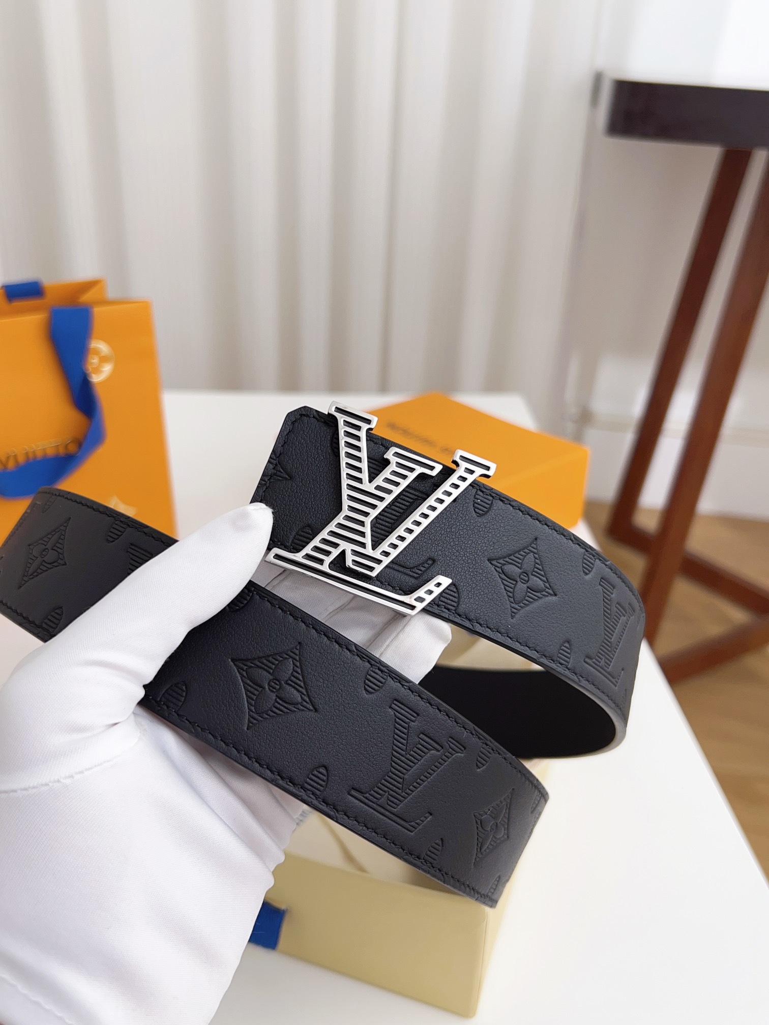 上質でスタイリッシュなベルトを厳選