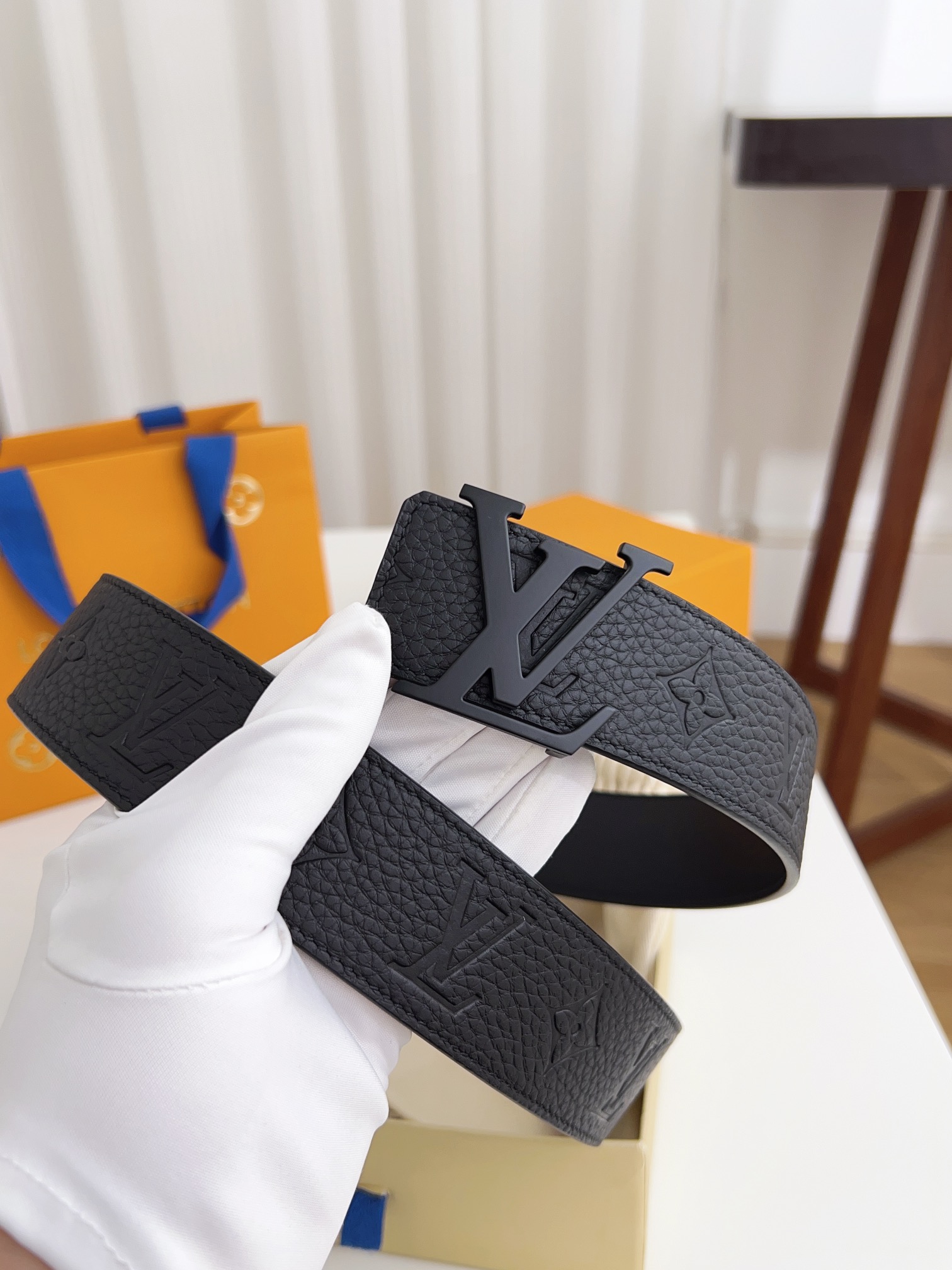 上質でスタイリッシュなベルトを厳選