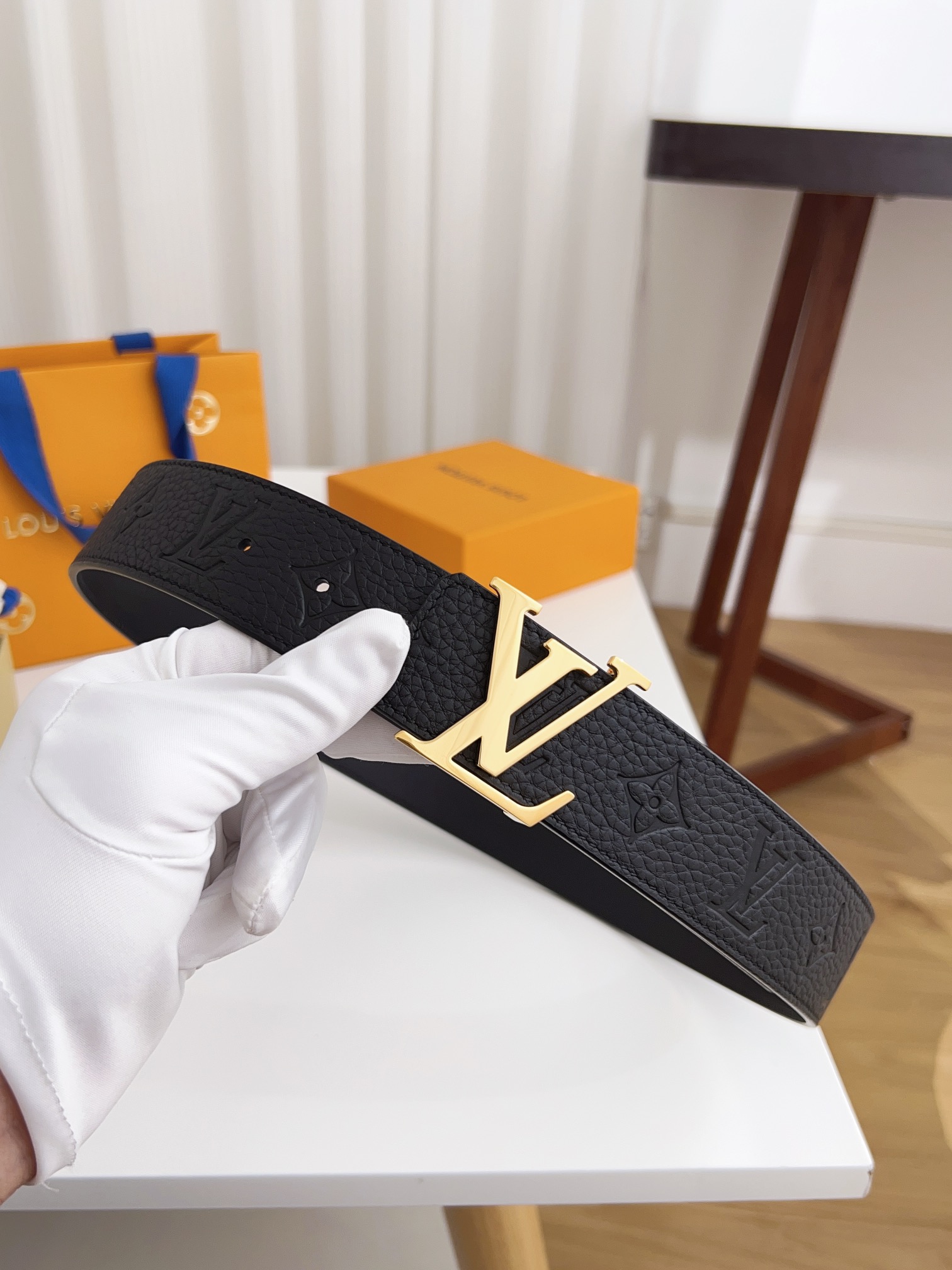 上質でスタイリッシュなベルトを厳選