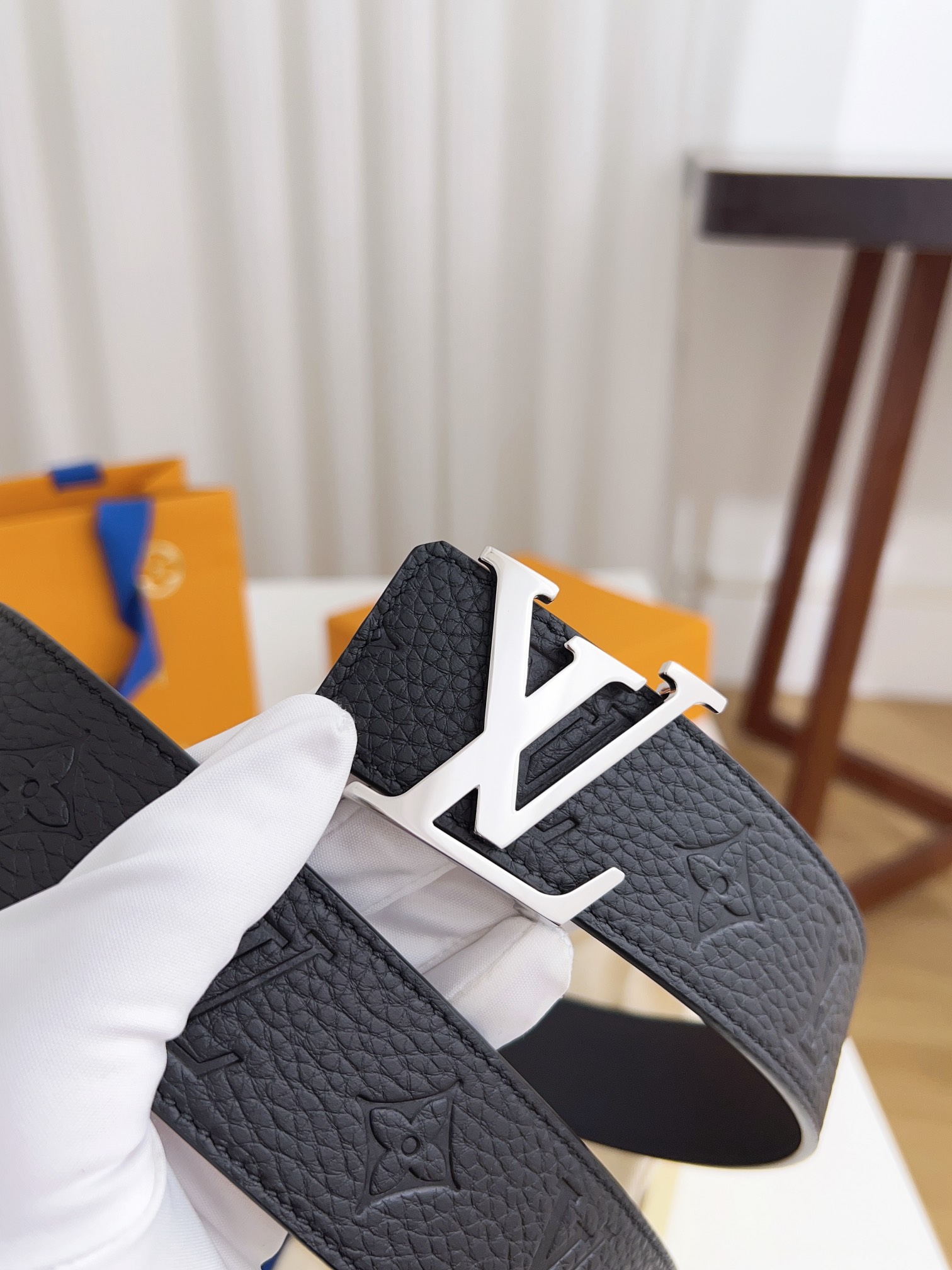 上質でスタイリッシュなベルトを厳選