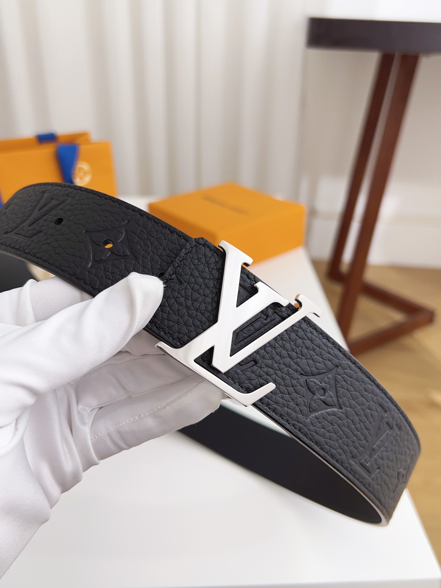 上質でスタイリッシュなベルトを厳選