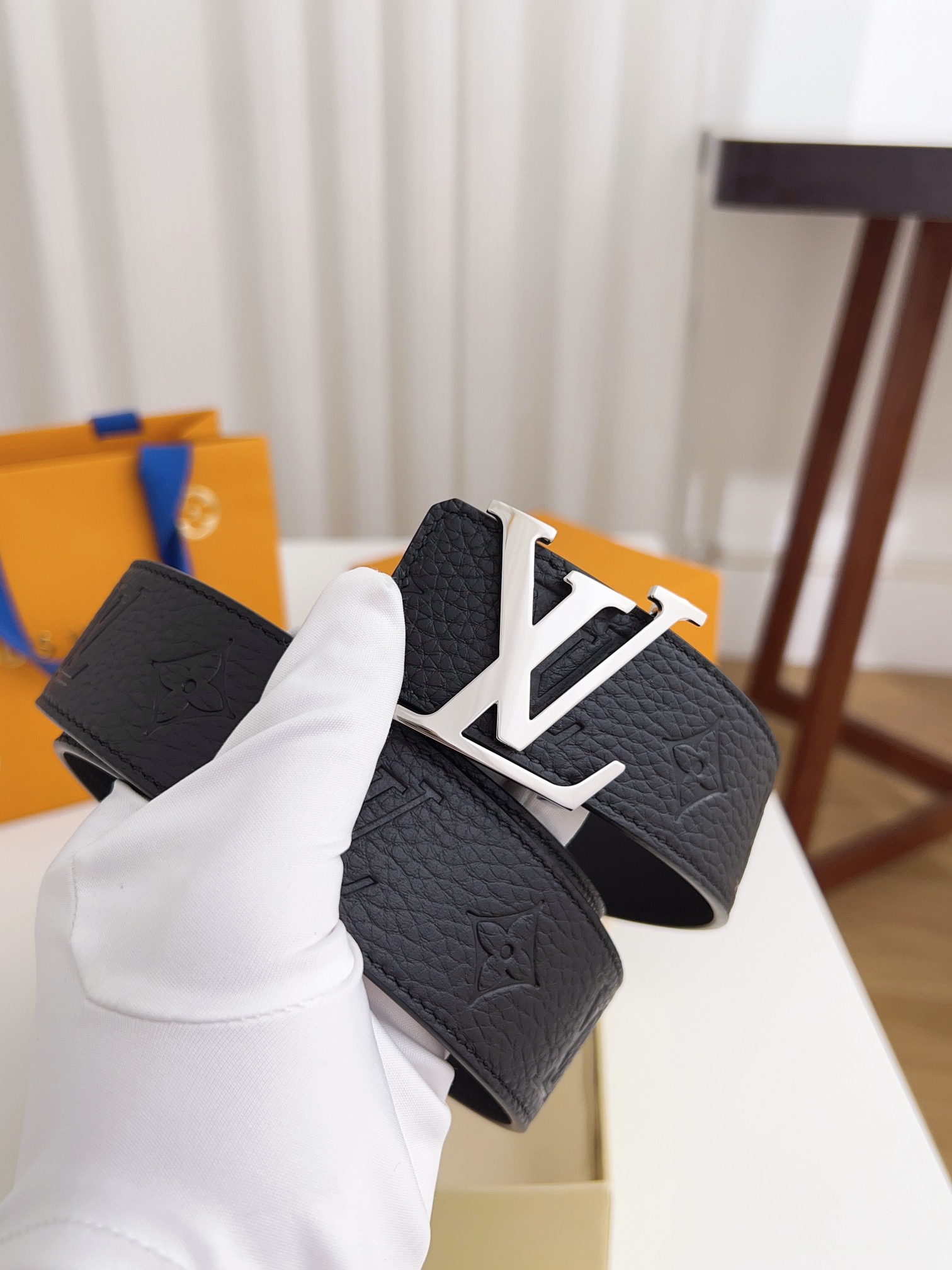 上質でスタイリッシュなベルトを厳選