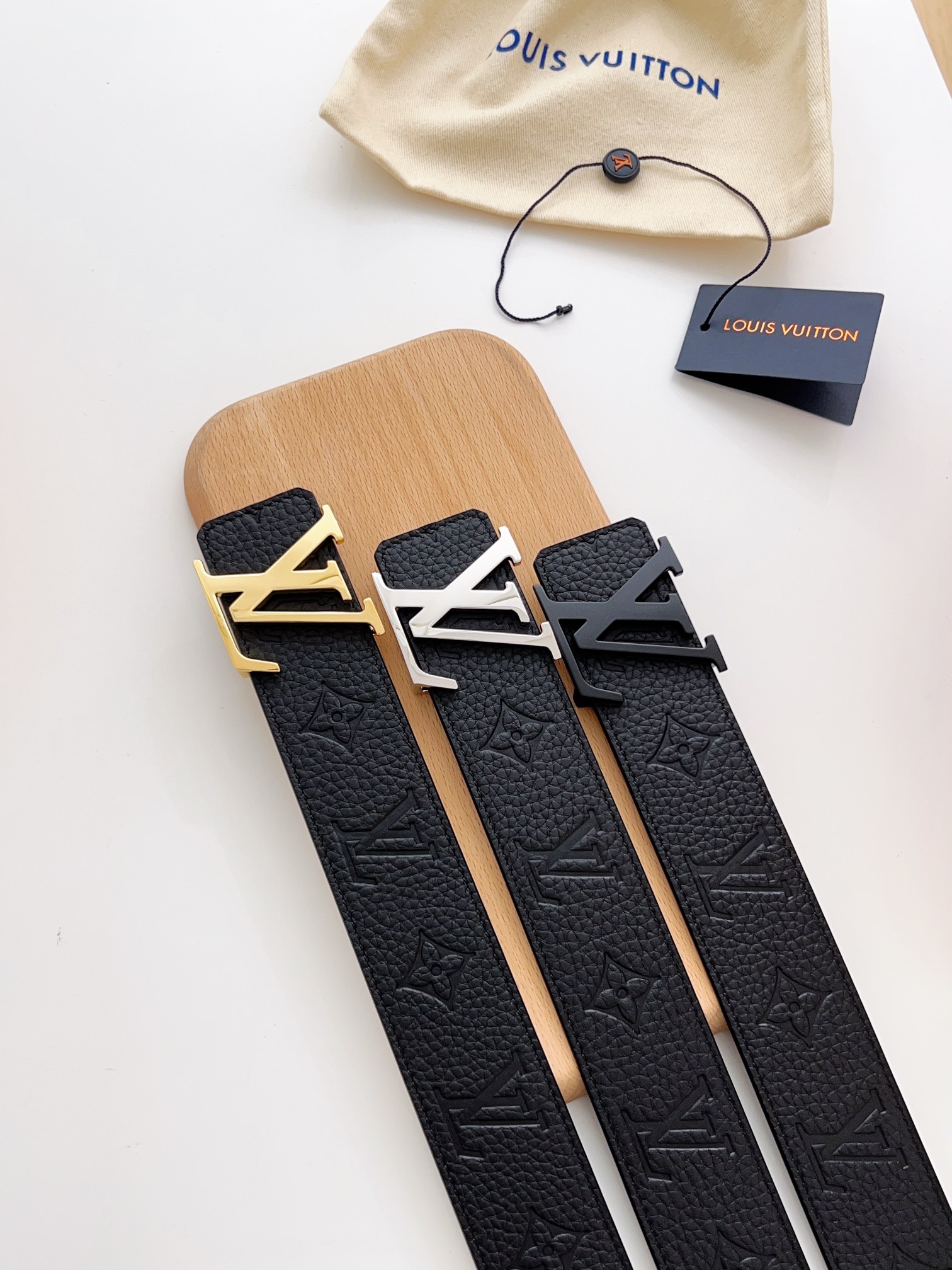 上質でスタイリッシュなベルトを厳選