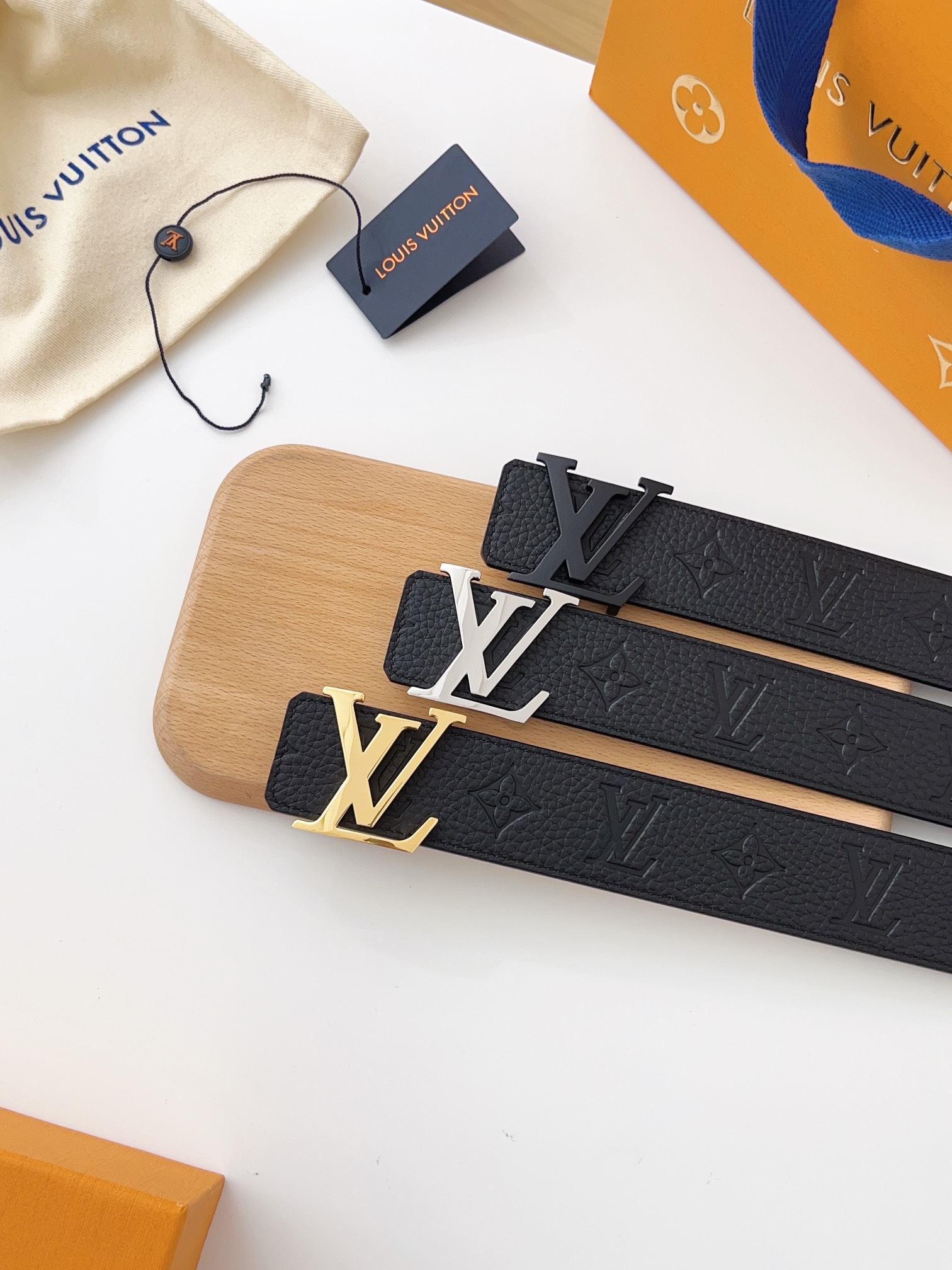 上質でスタイリッシュなベルトを厳選