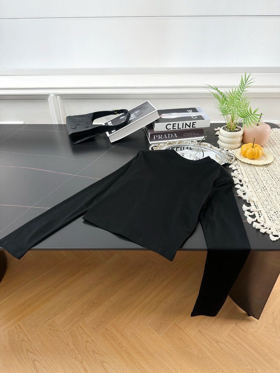 New High-Quality Women’s Suit with Triangular Rigo Long Sleeve T-shirt for Autumn Fashion. - 图片 7