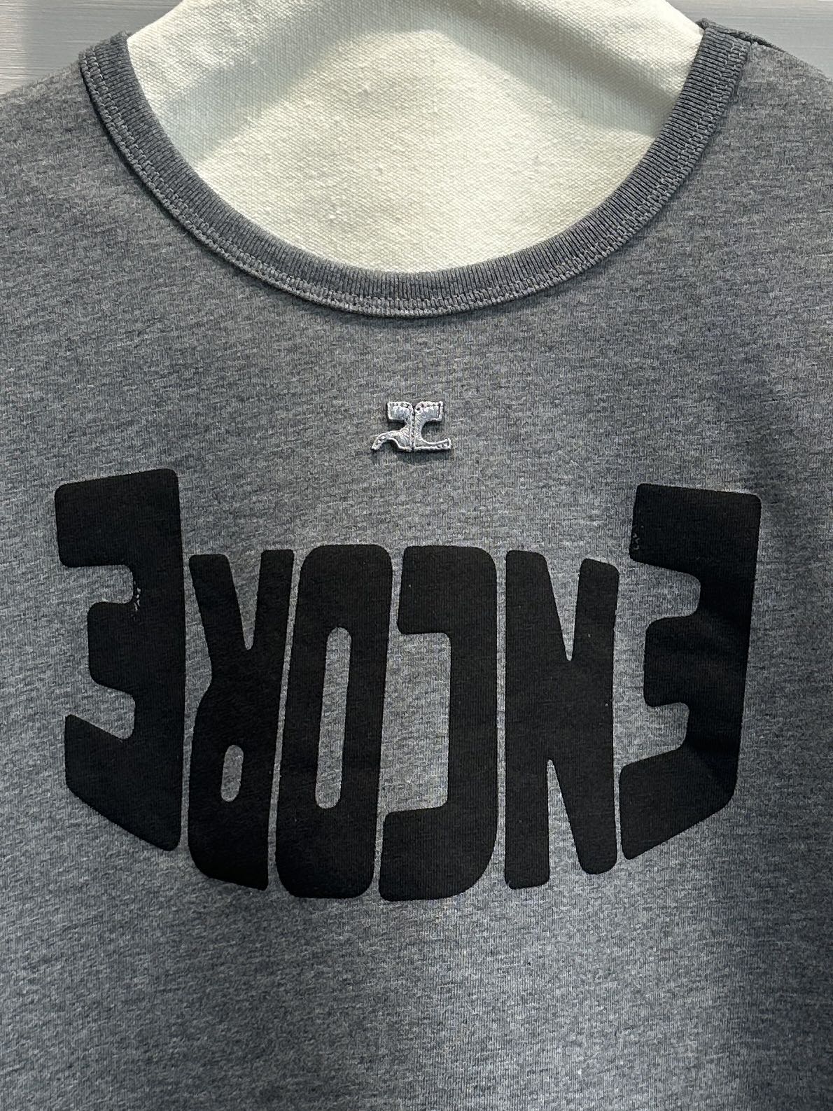 High-Quality Women’s Suit: Short-Sleeve T-Shirt Pairing for Casual Spring Style - 图片 4