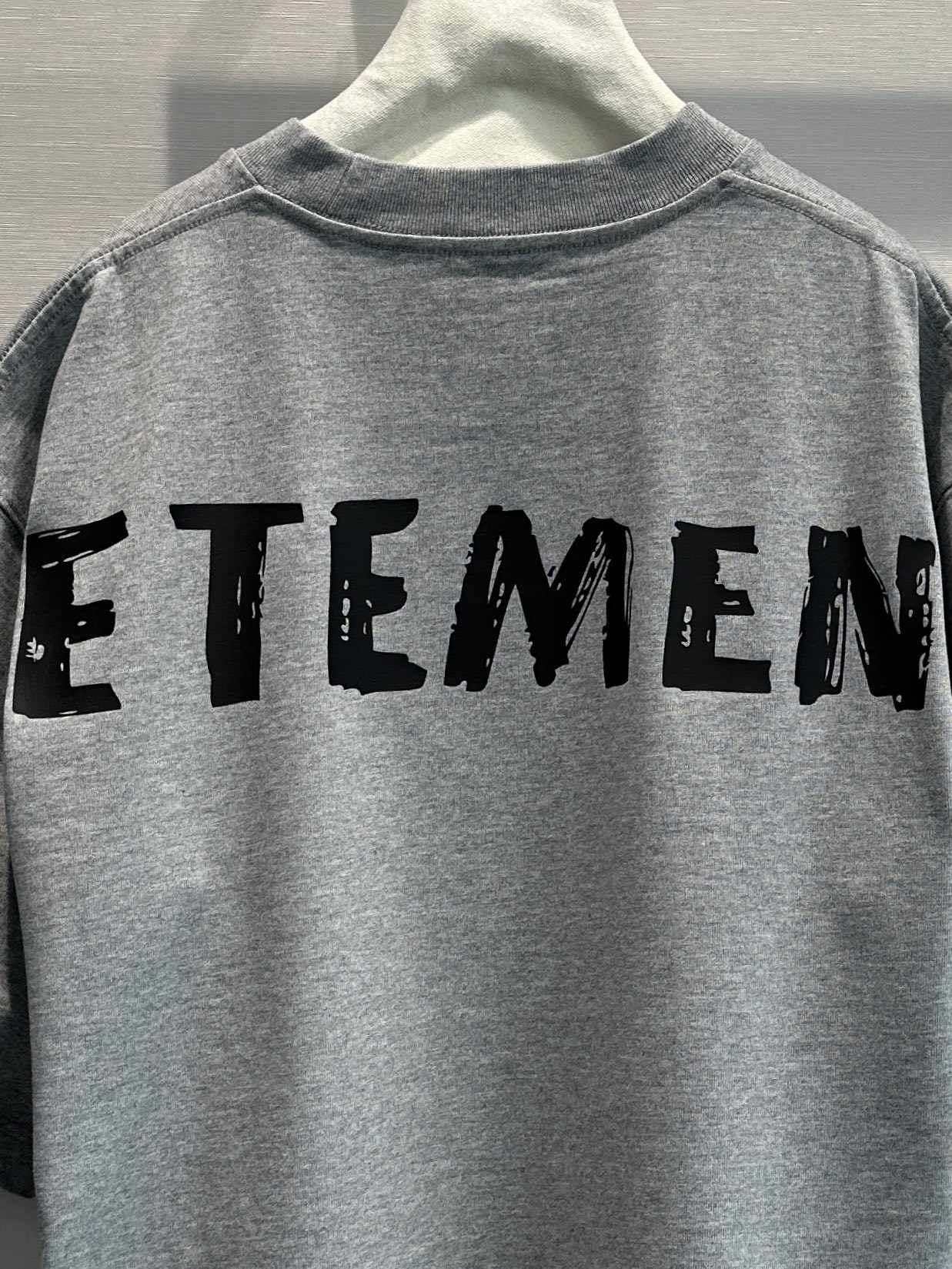 High-End Women’s Suit Package: Vet Letter Logo T-Shirts, High Quality, Gender-Free Style - 图片 6