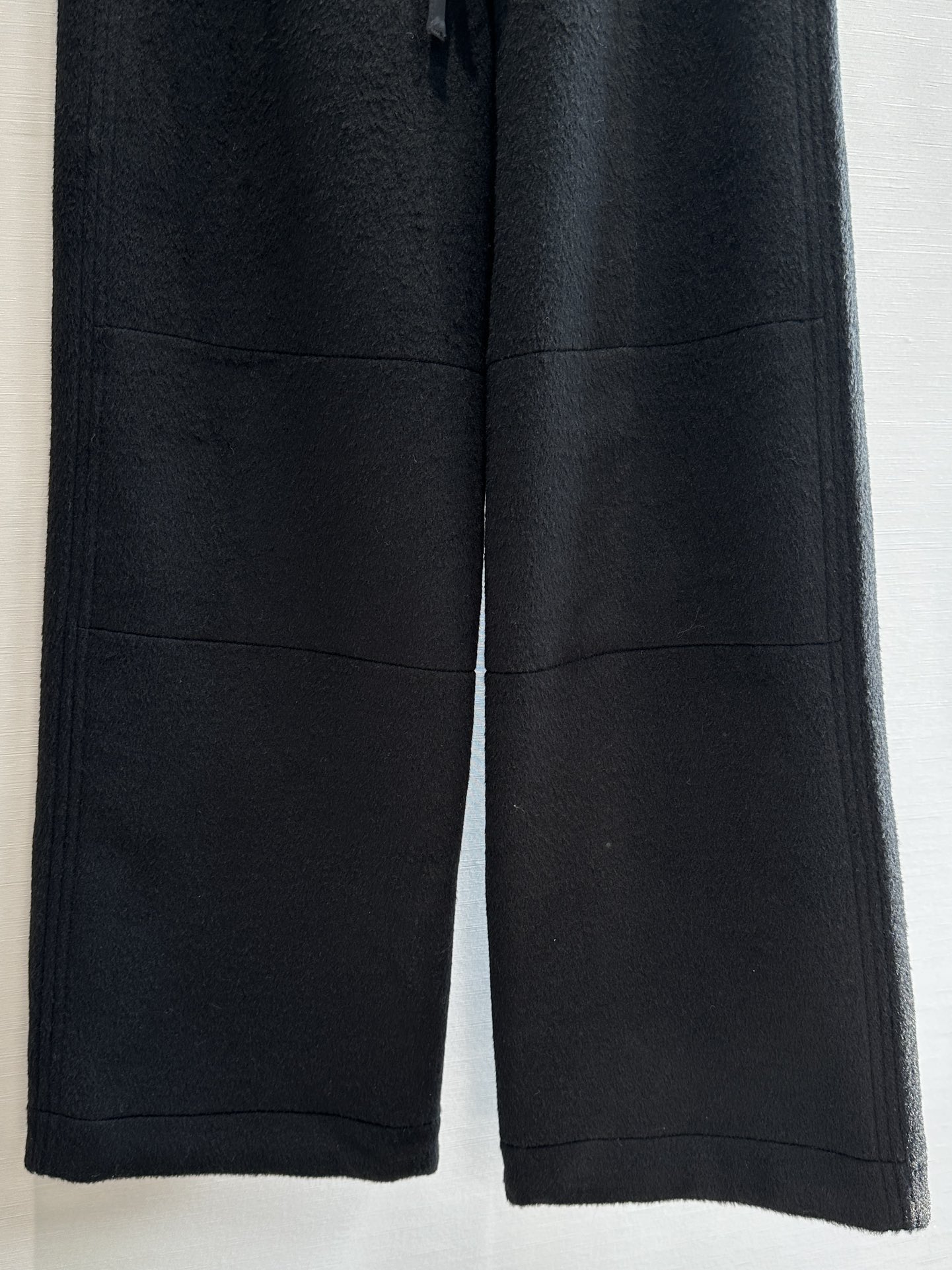 Jill’s 24SS New Winter Collection: High-Quality Women’s Clothes with Unique Design Elements - 图片 5