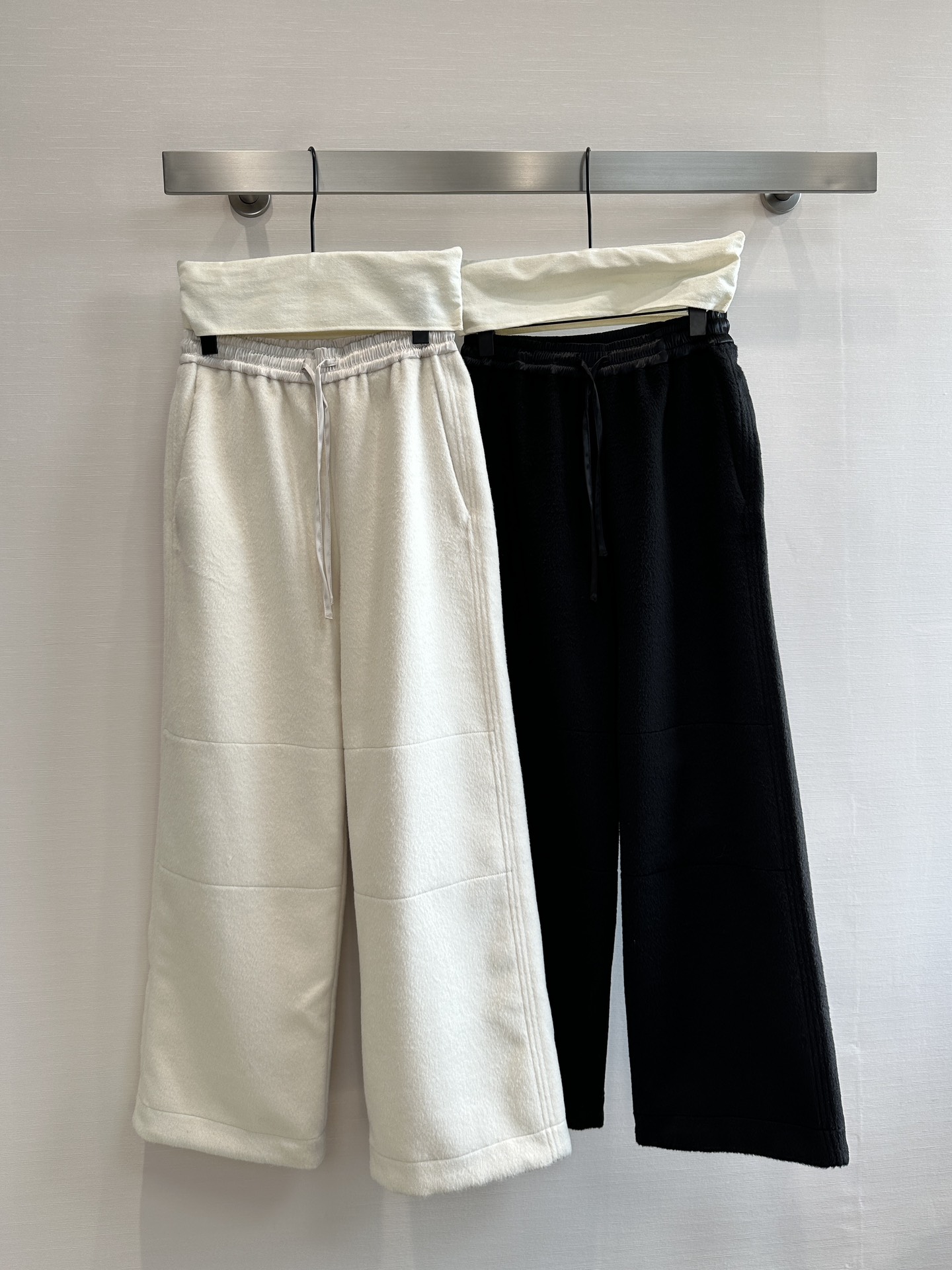 Jill’s 24SS New Winter Collection: High-Quality Women’s Clothes with Unique Design Elements - 图片 1