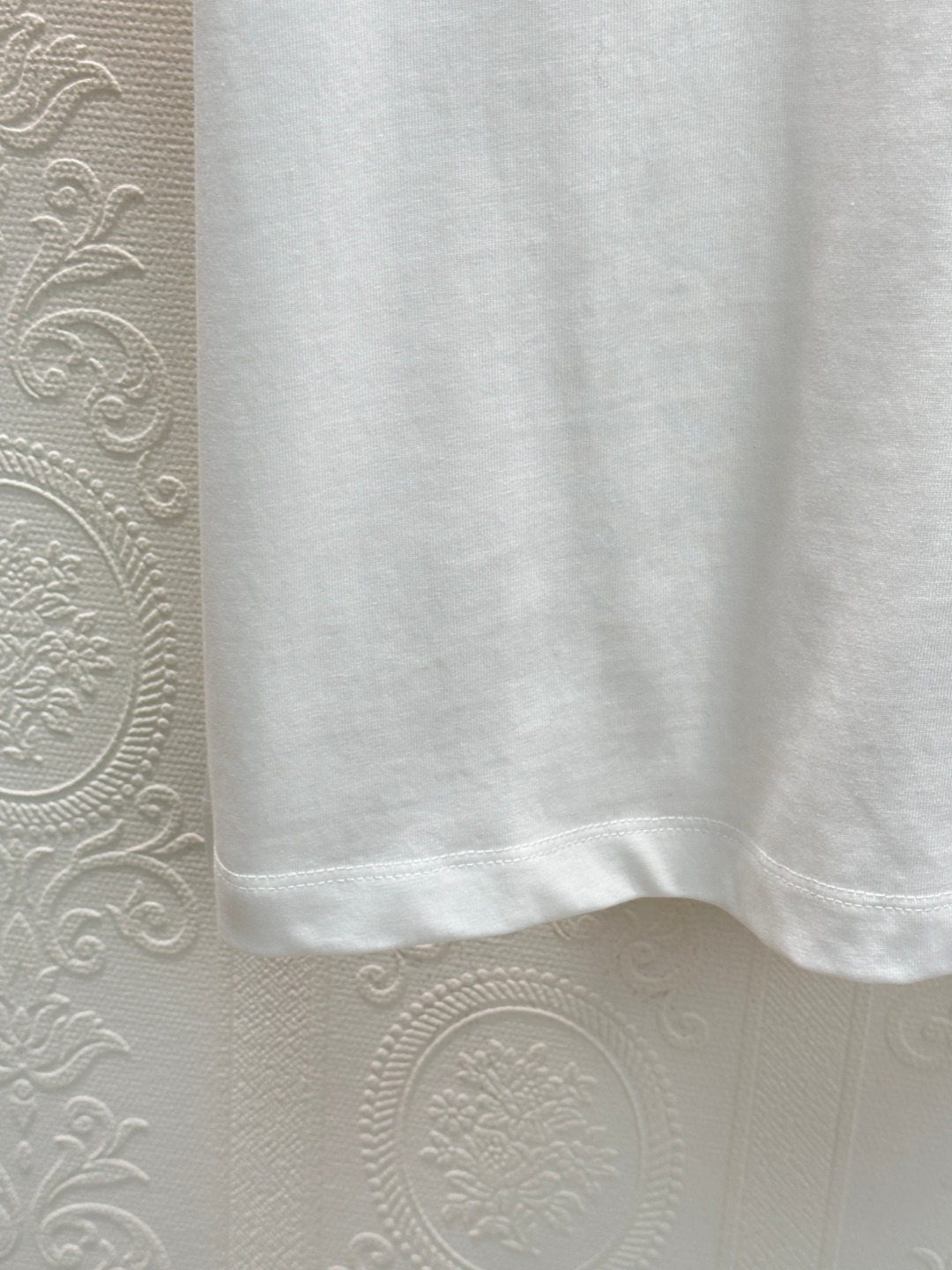 High-End Women’s Suit with Jil Letter Logo T-Shirt in New 25SS Spring Collection - 图片 5