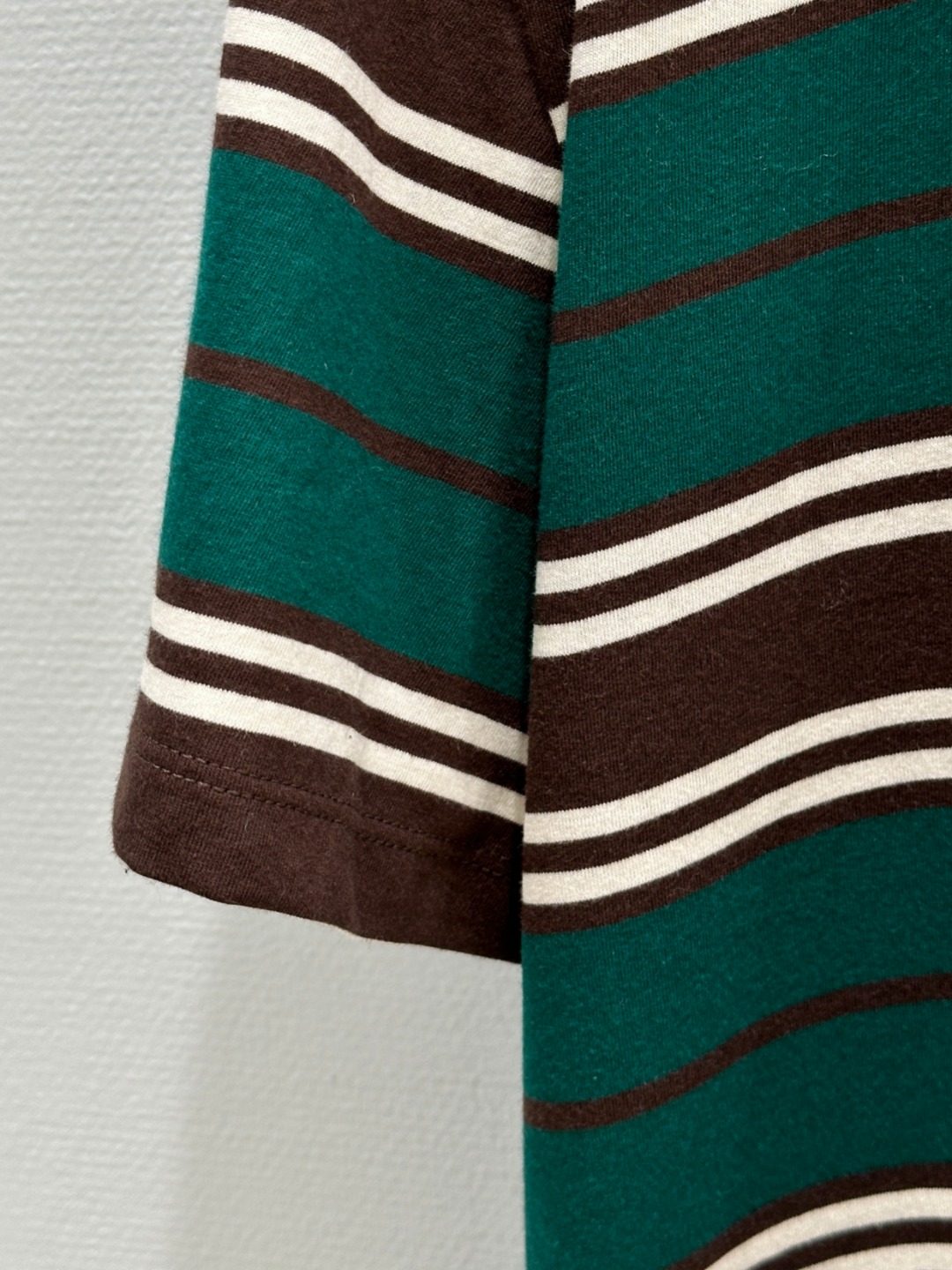 “High-Quality Women’s Clothes: P368 Spring Collection with Striped Short Sleeves and Blue-Colored Accents” - 图片 6