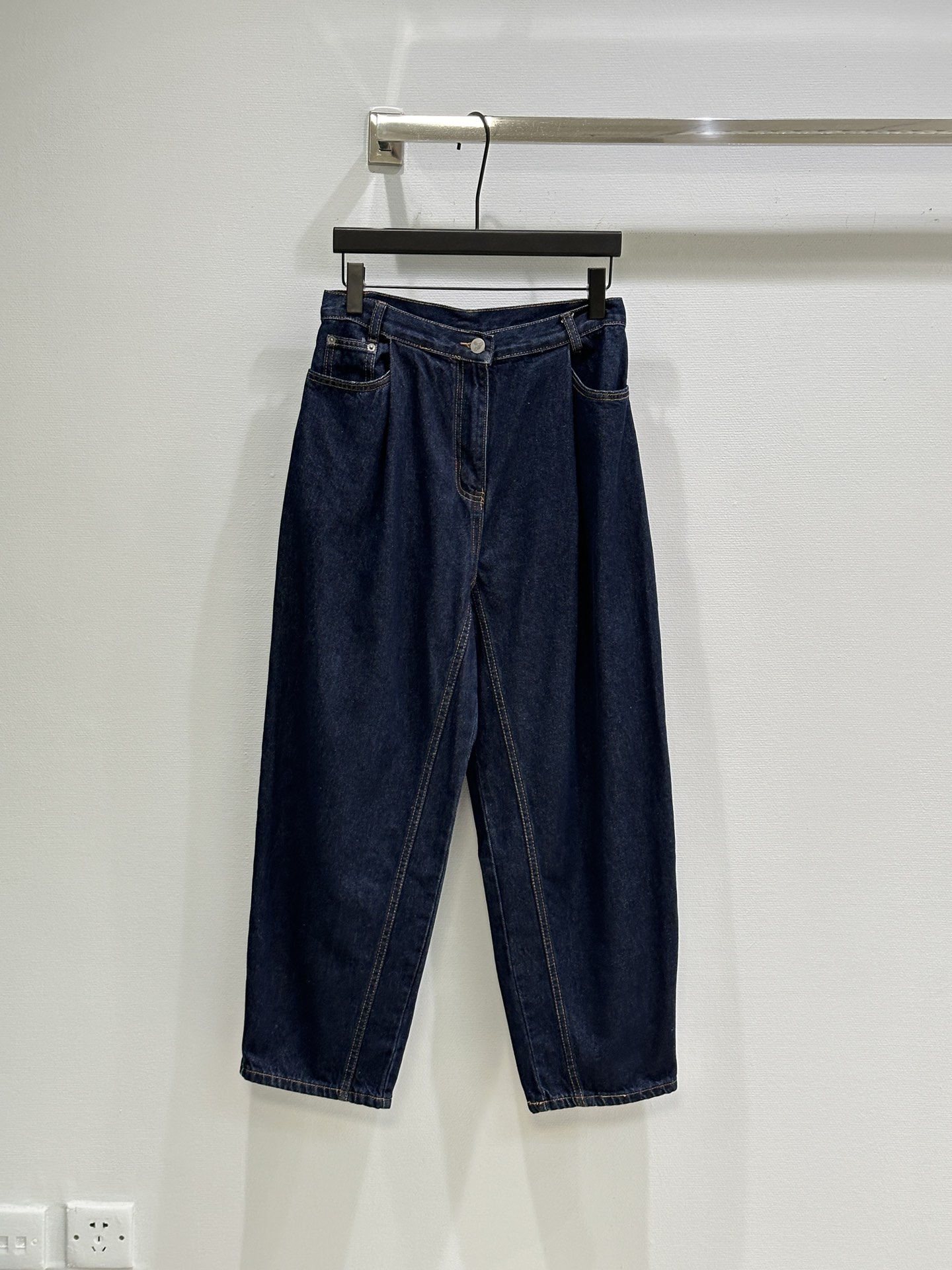High-End Women’s Outfit: Queen of the West SS Spring/Summer New Collection - 图片 2