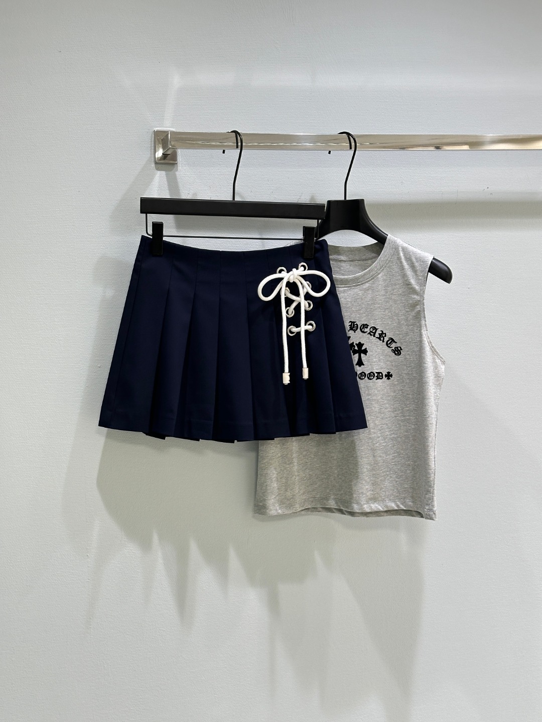 High-End Women’s Suit Package: SS Spring/Summer New with Cloak Vests and Velvet Logo