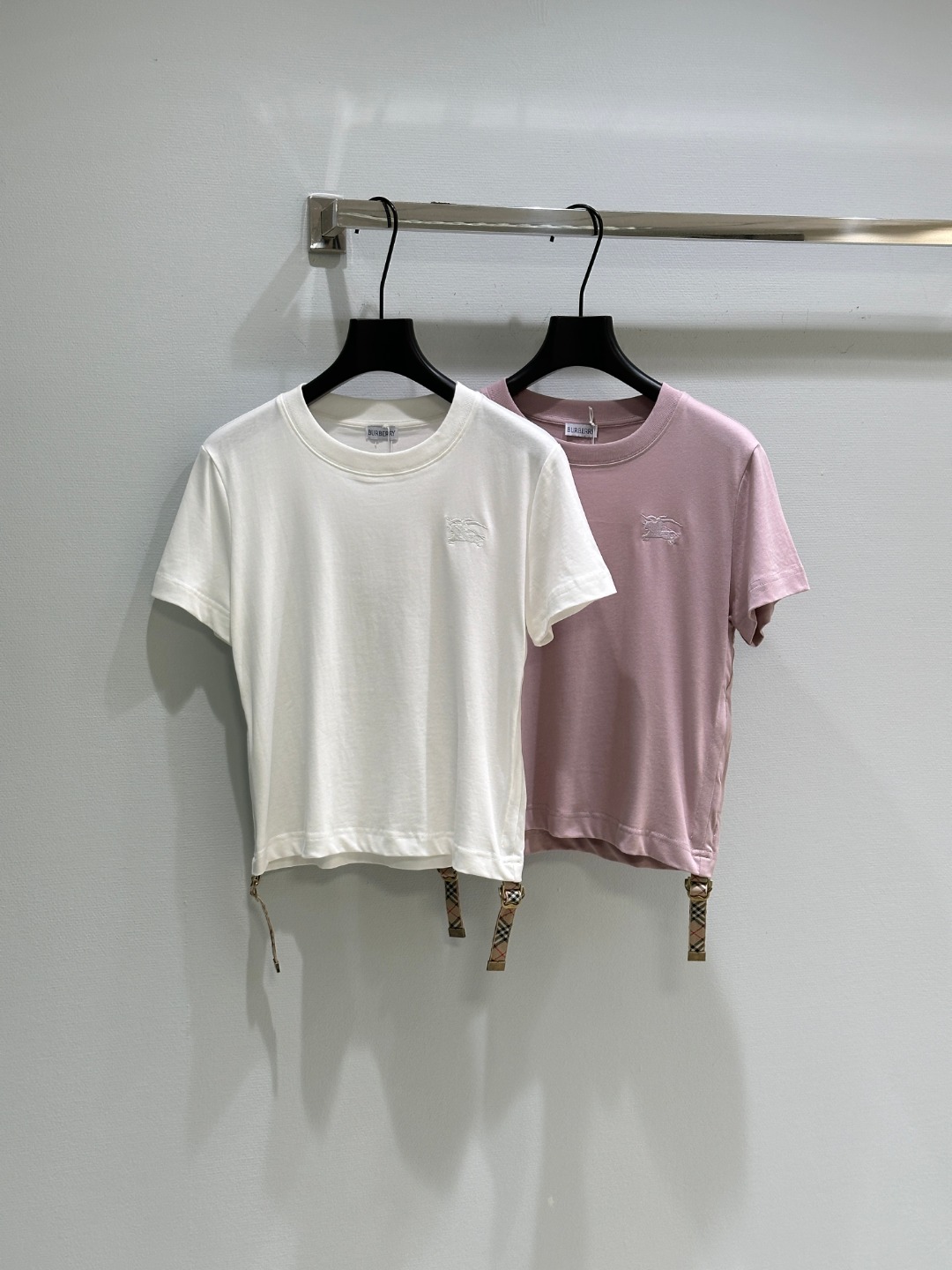 High Quality Women’s Clothes: Barbara Embroidered Pure T-Shirts in SS Spring and Summer New Collection - 图片 2