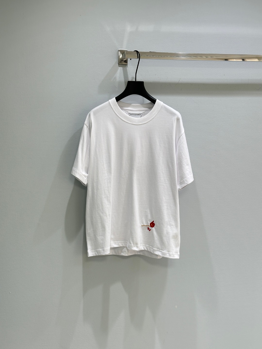 High Quality Women’s Clothes: Spring & Summer Collection – Embroidered T-Shirts in Pure Cotton - 图片 3
