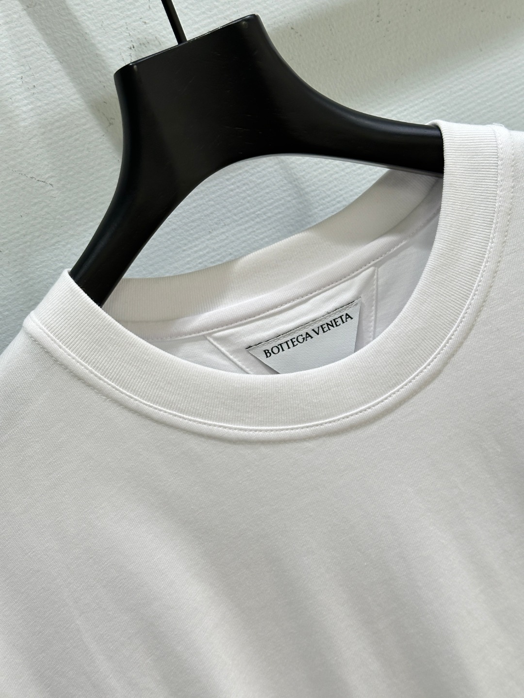 High Quality Women’s Clothes: Spring & Summer Collection – Embroidered T-Shirts in Pure Cotton - 图片 4