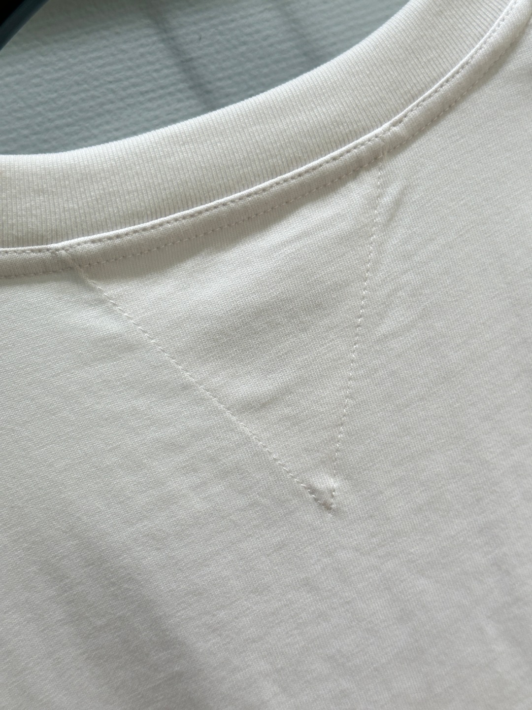 High Quality Women’s Clothes: Spring & Summer Collection – Embroidered T-Shirts in Pure Cotton - 图片 7