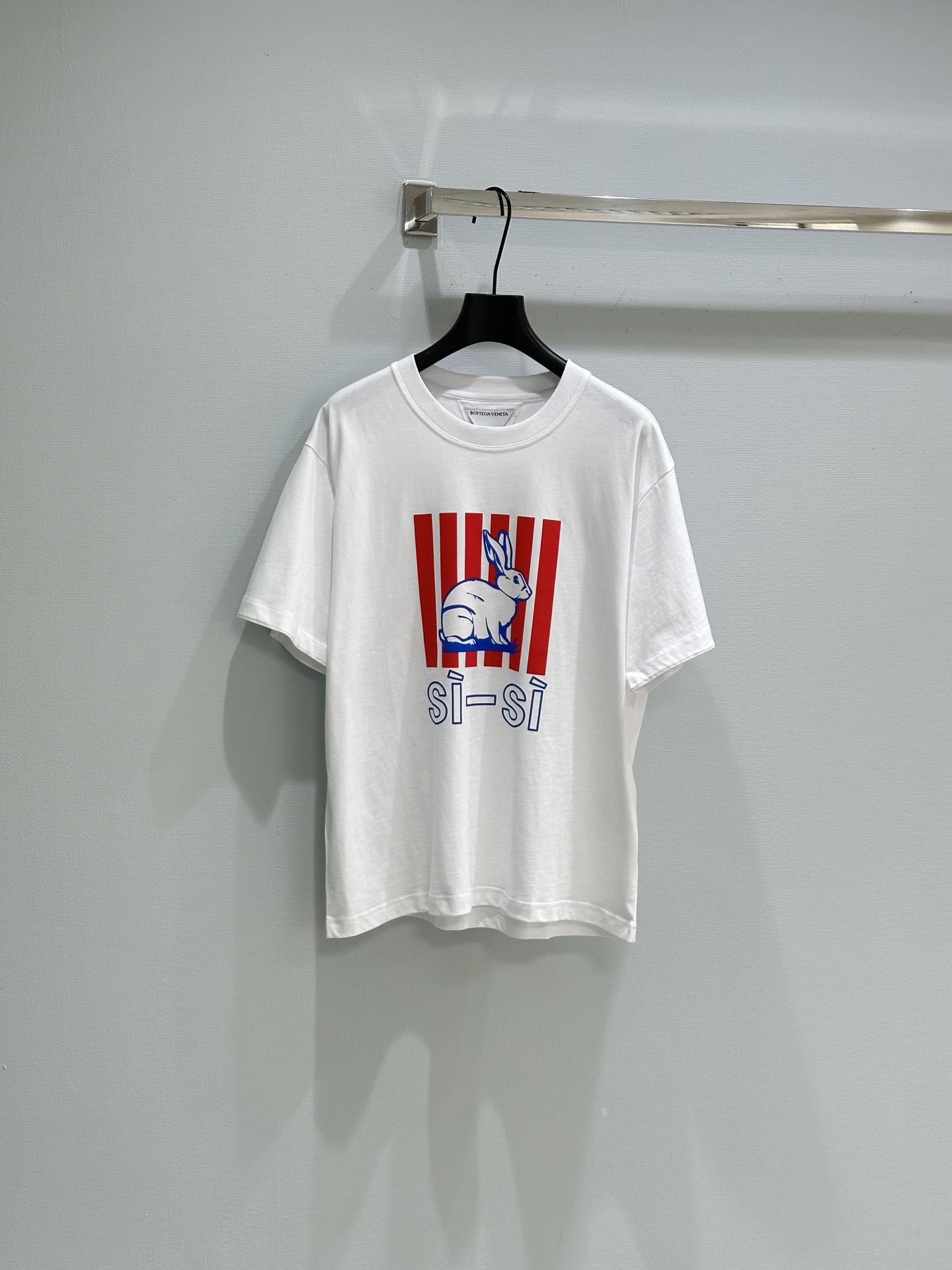 High Quality Women’s Clothes: SS Spring and Summer Collection Featuring Bunny Shorts and T-Shirts - 图片 1