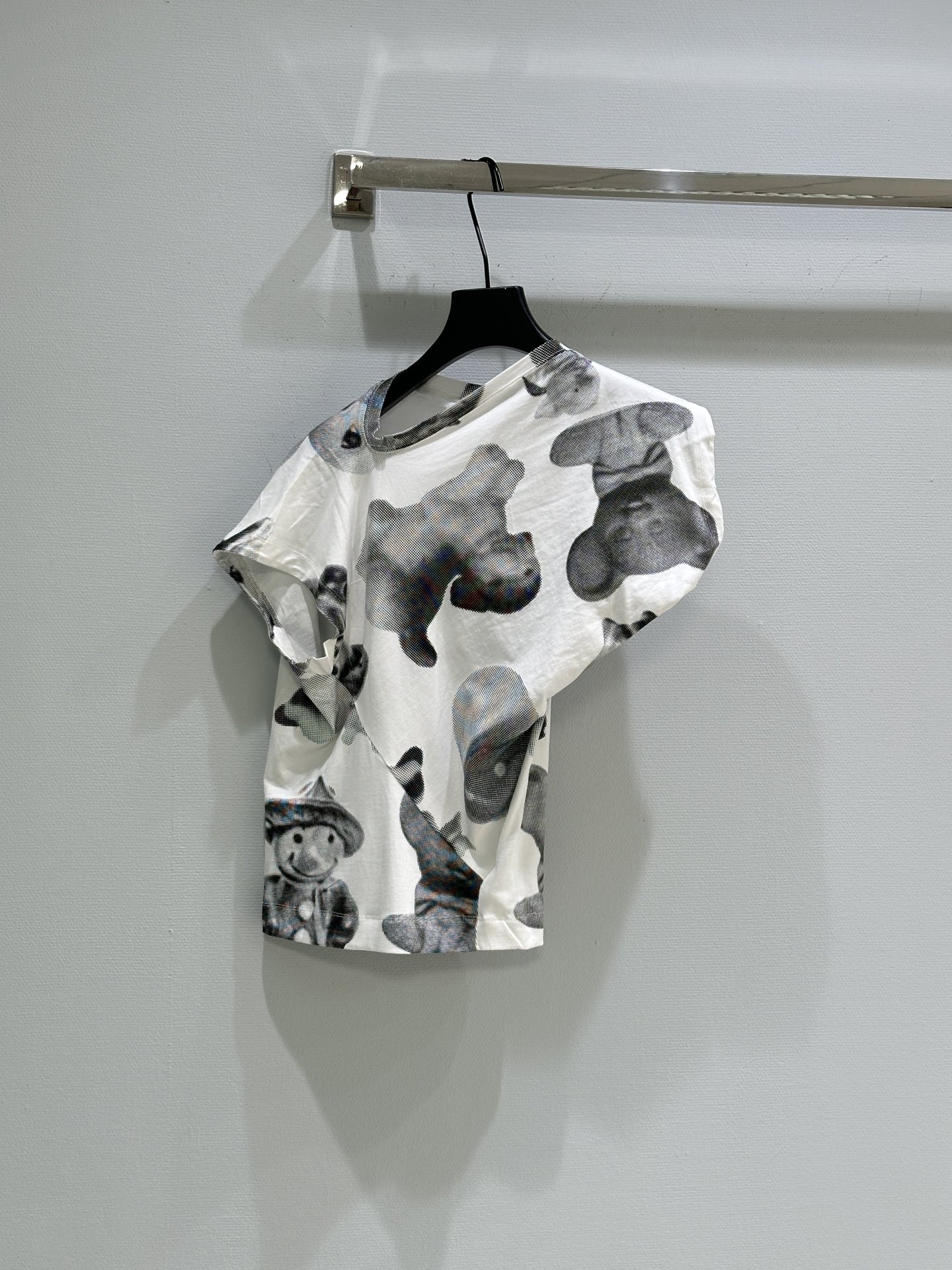 High-Quality Women’s Clothes: Spring & Summer Collection with Irregular Short Sleeves, Cute Designs, and Cash Supply - 图片 8