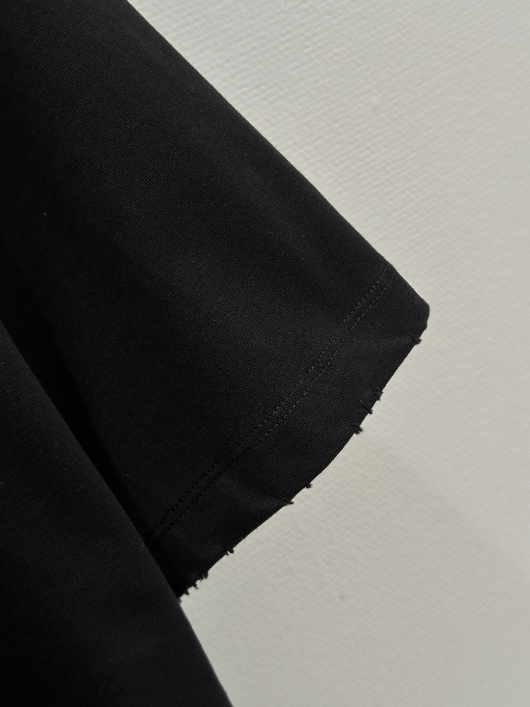 “New ALO Cotton T-shirt Dress with SS Springs: Unique Design and Loose Fit” - 图片 4